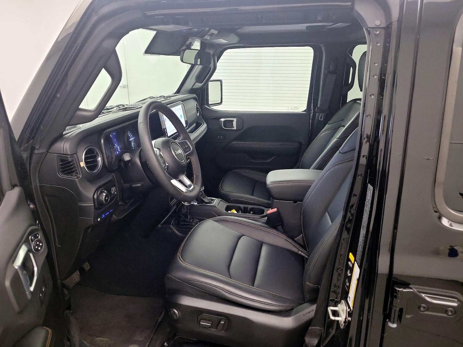 2024 Jeep Wrangler 4xe Sahara 4XE - Photo 10
