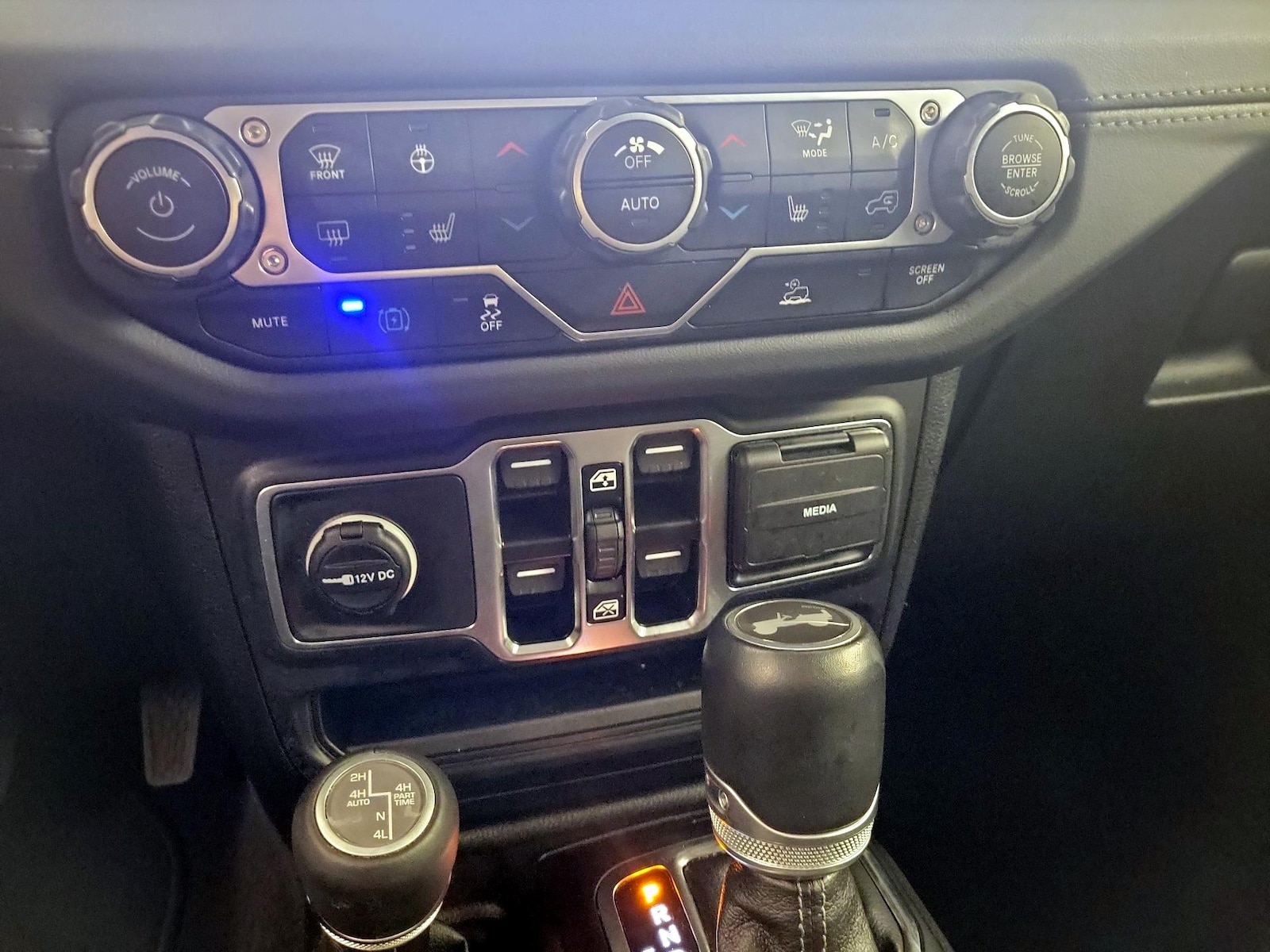 2024 Jeep Wrangler 4xe Sahara 4XE - Photo 14