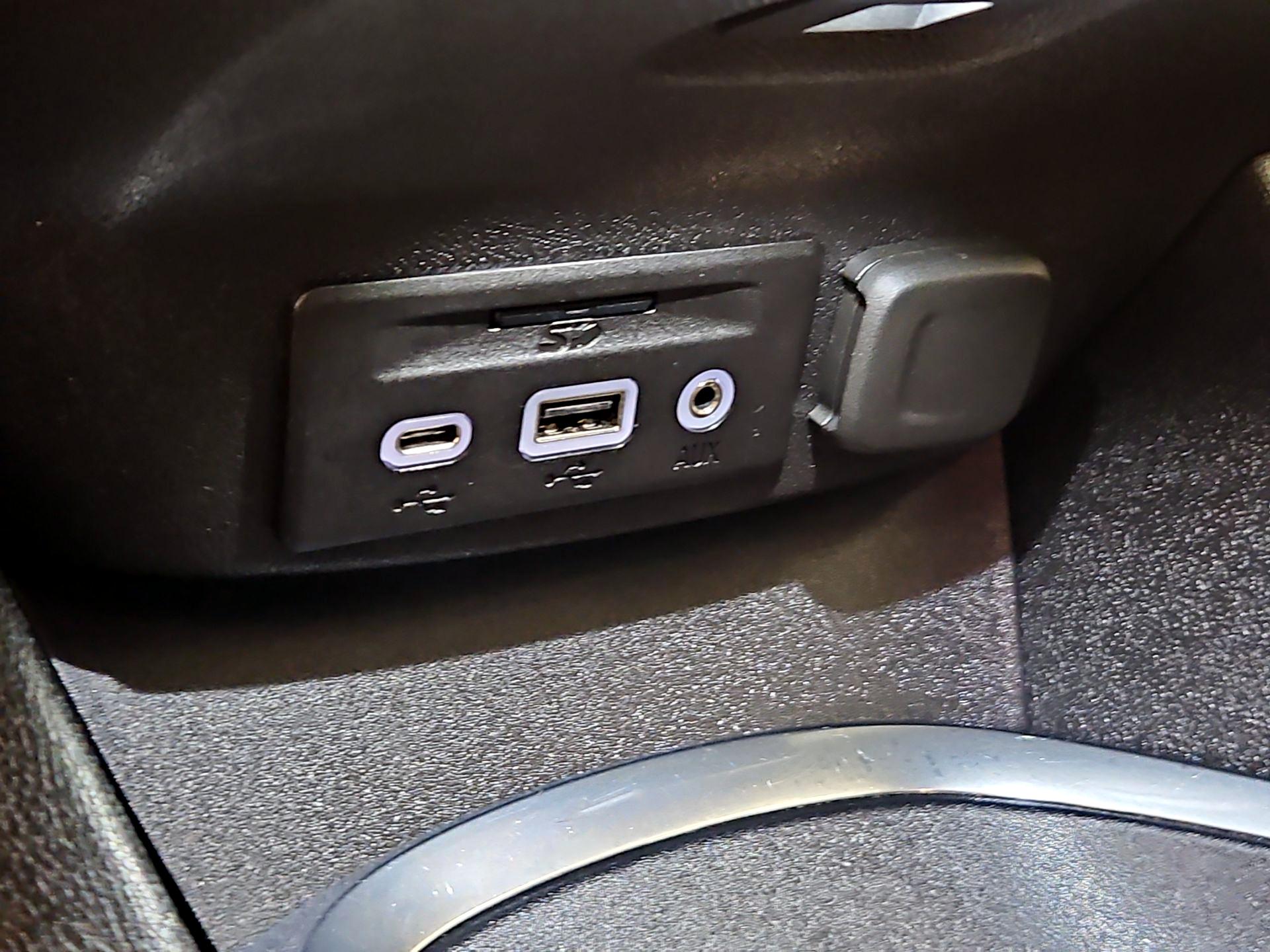 Thumbnail: 2024 Chevrolet Malibu - 19