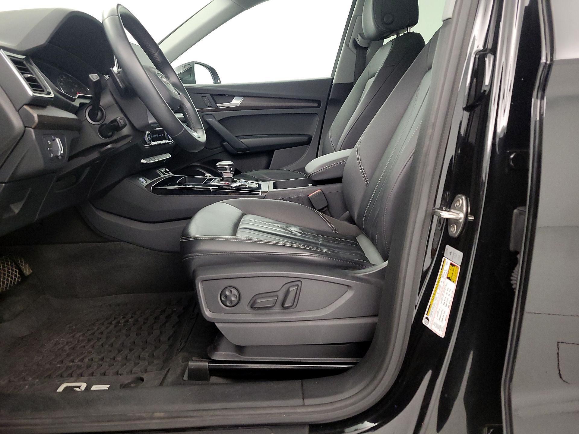 Thumbnail: 2023 Audi Q5 - 11