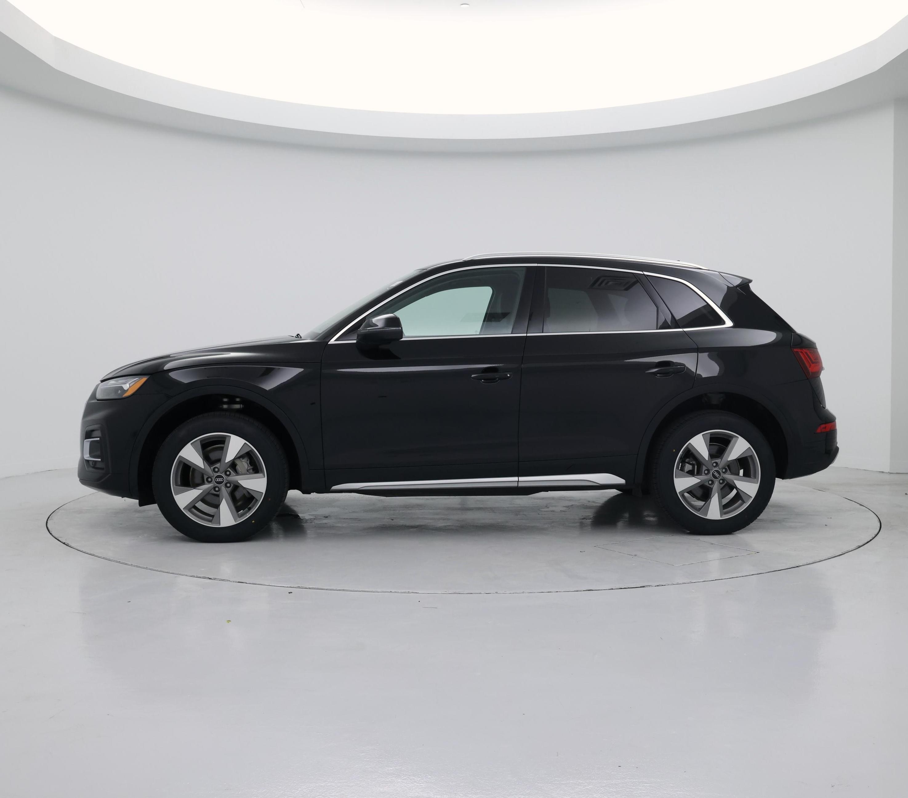 Thumbnail: 2023 Audi Q5 - 3