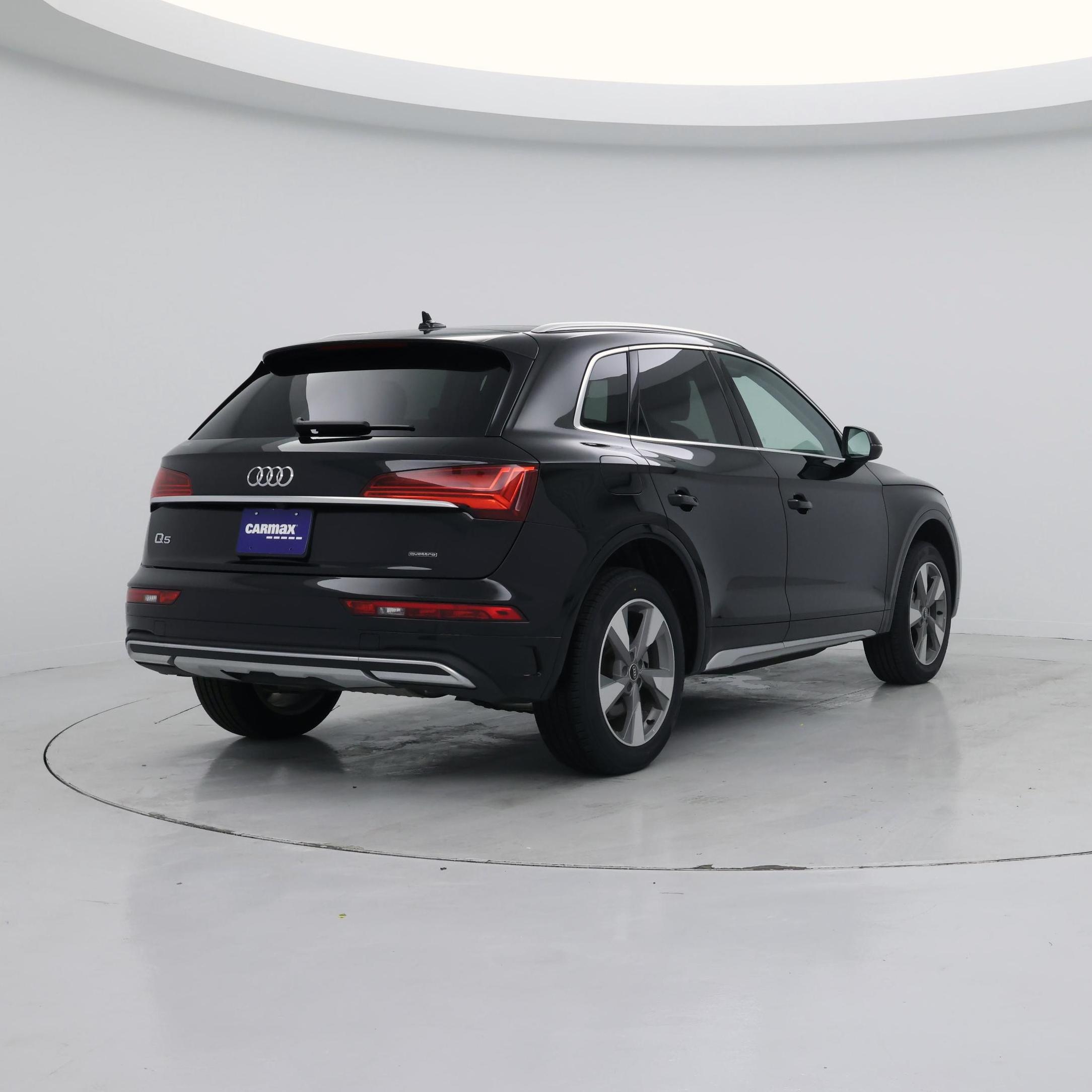 Thumbnail: 2023 Audi Q5 - 8