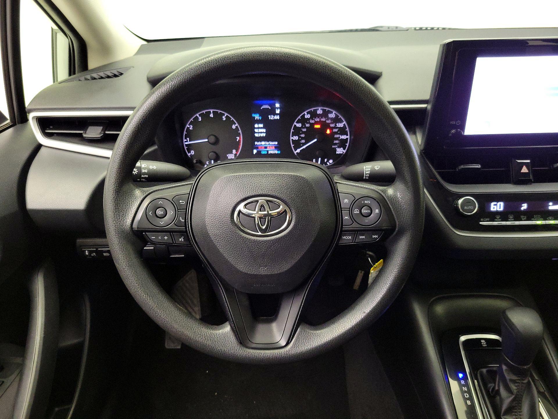 Thumbnail: 2023 Toyota Corolla - 10