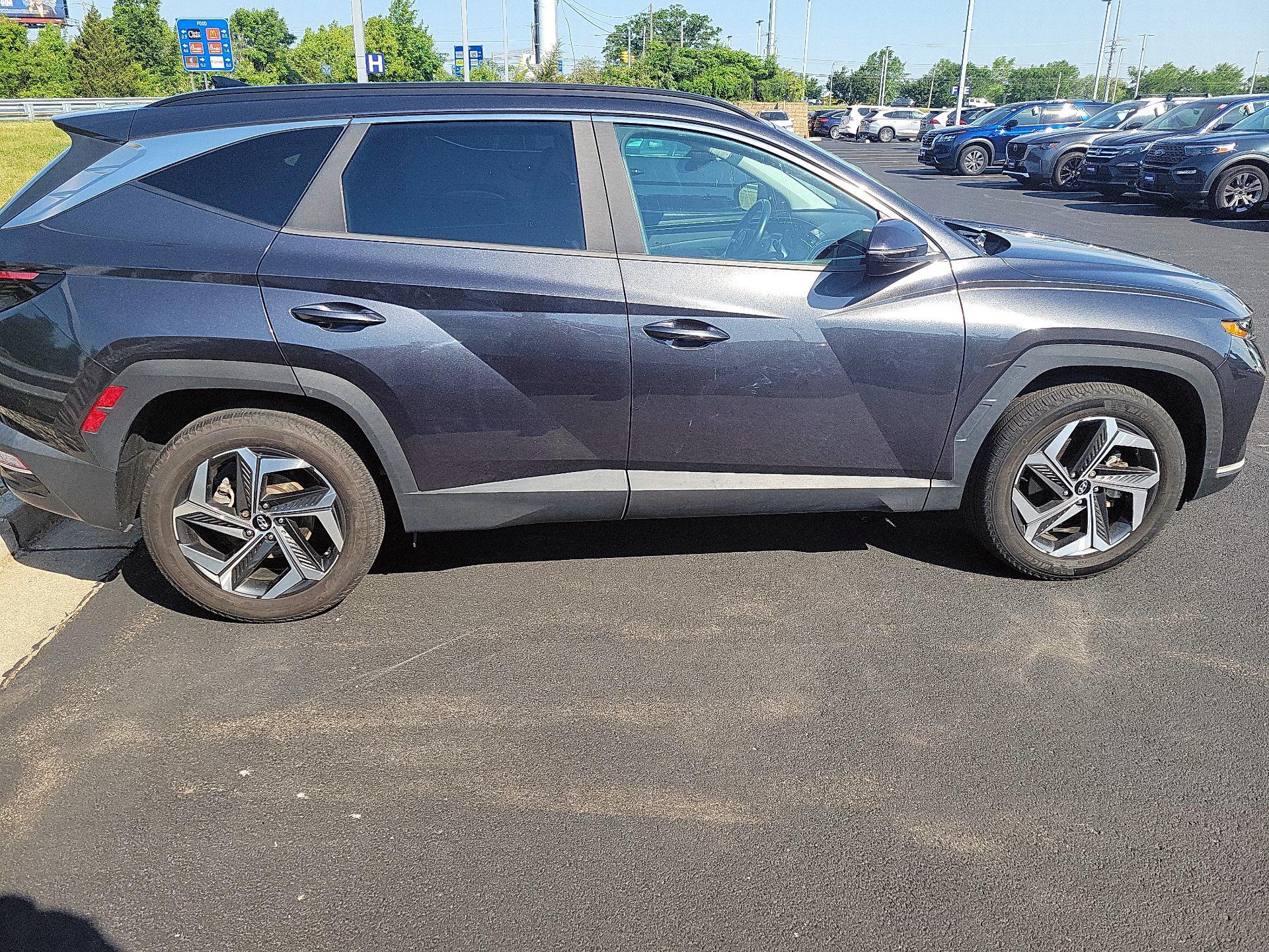 Thumbnail: 2022 Hyundai Tucson - 4