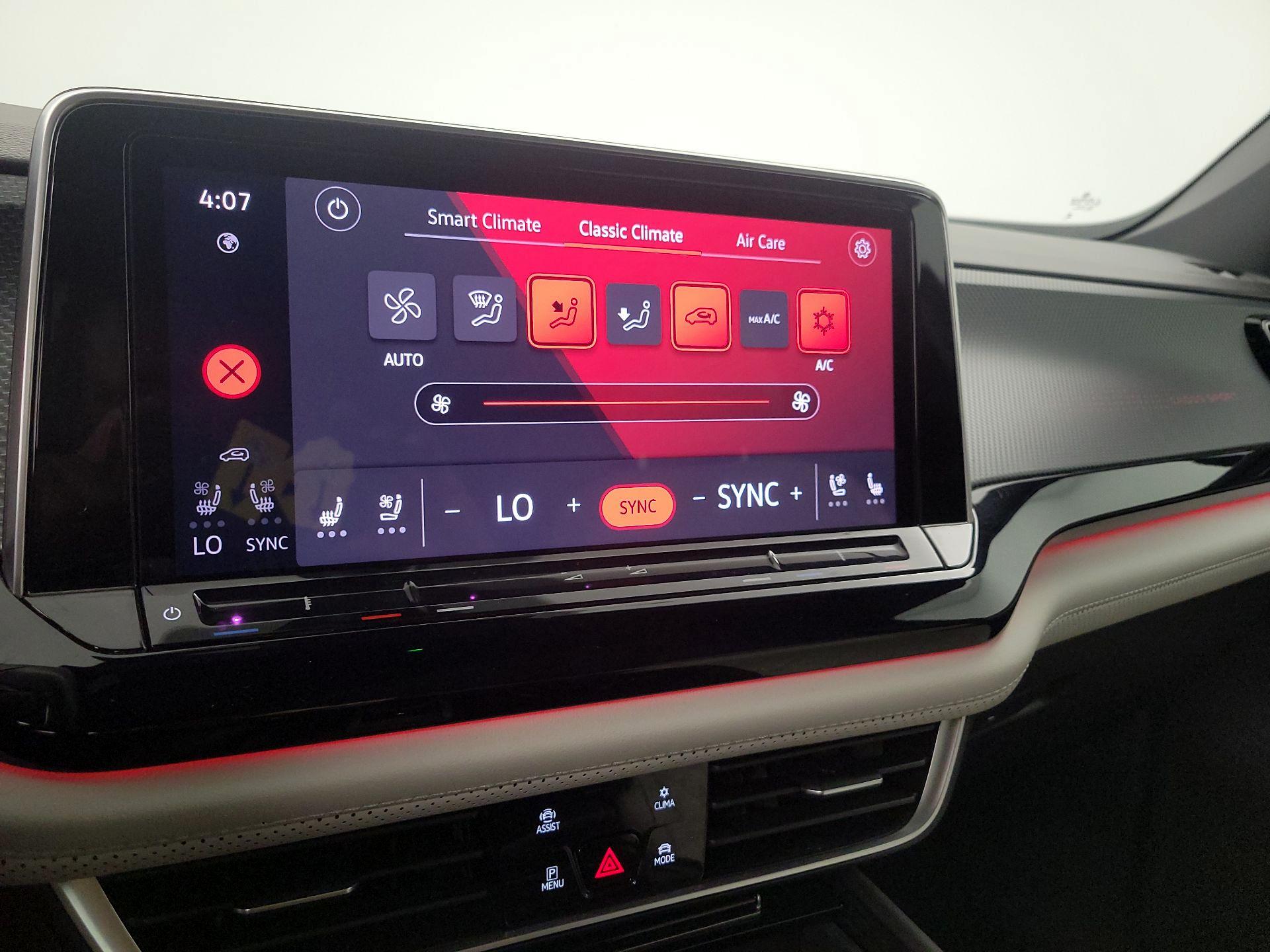 Thumbnail: 2024 Volkswagen Atlas - 16