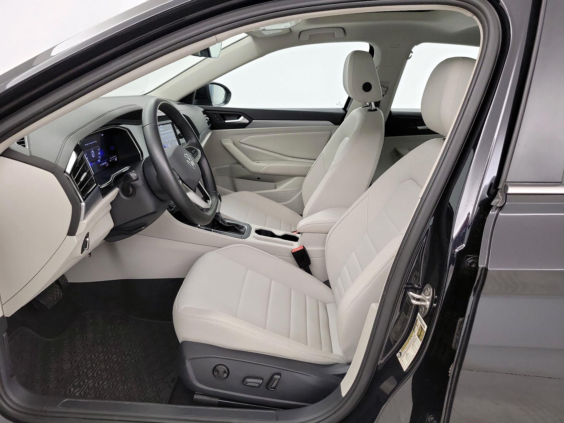 Thumbnail: 2024 Volkswagen Jetta - 11