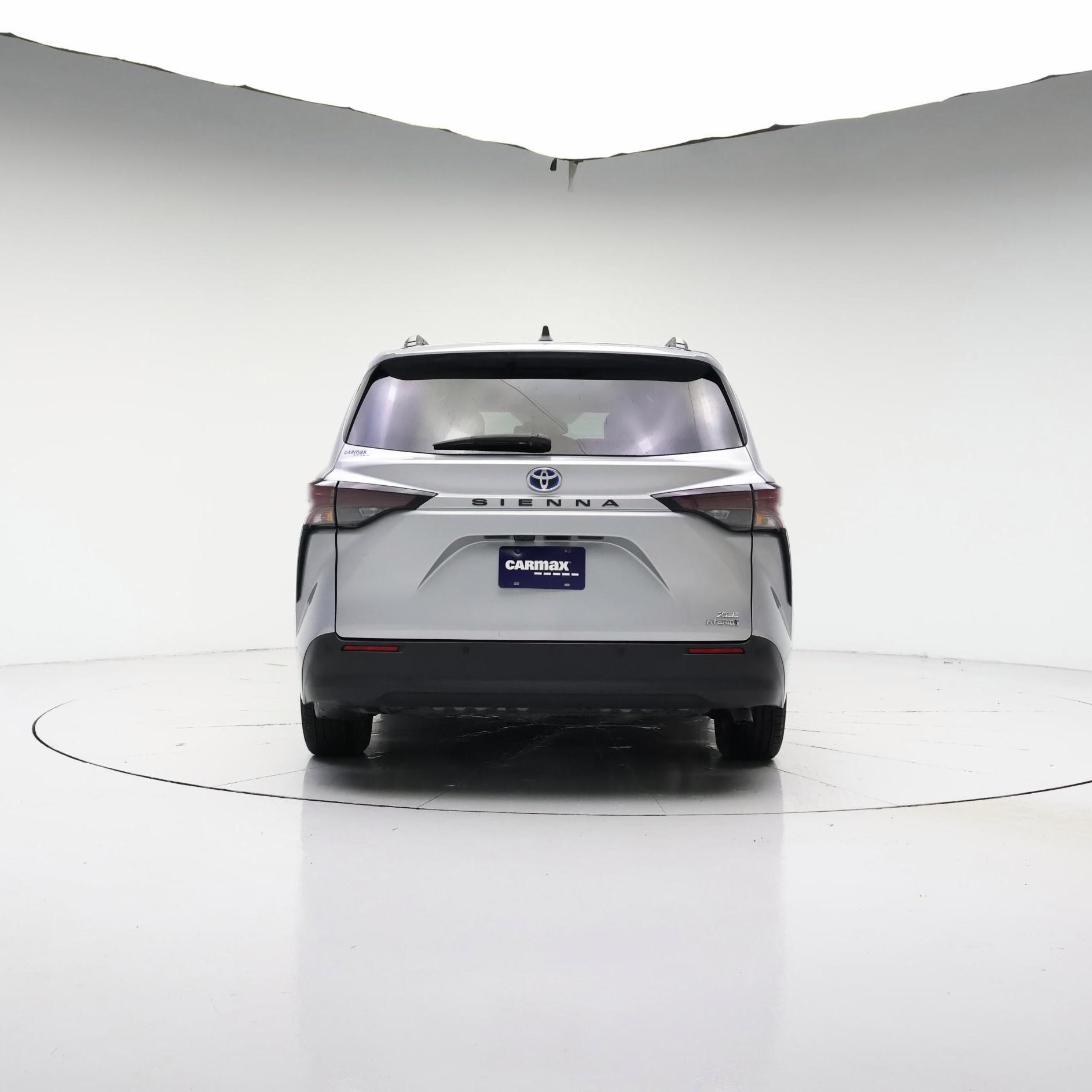 Thumbnail: 2023 Toyota Sienna - 6