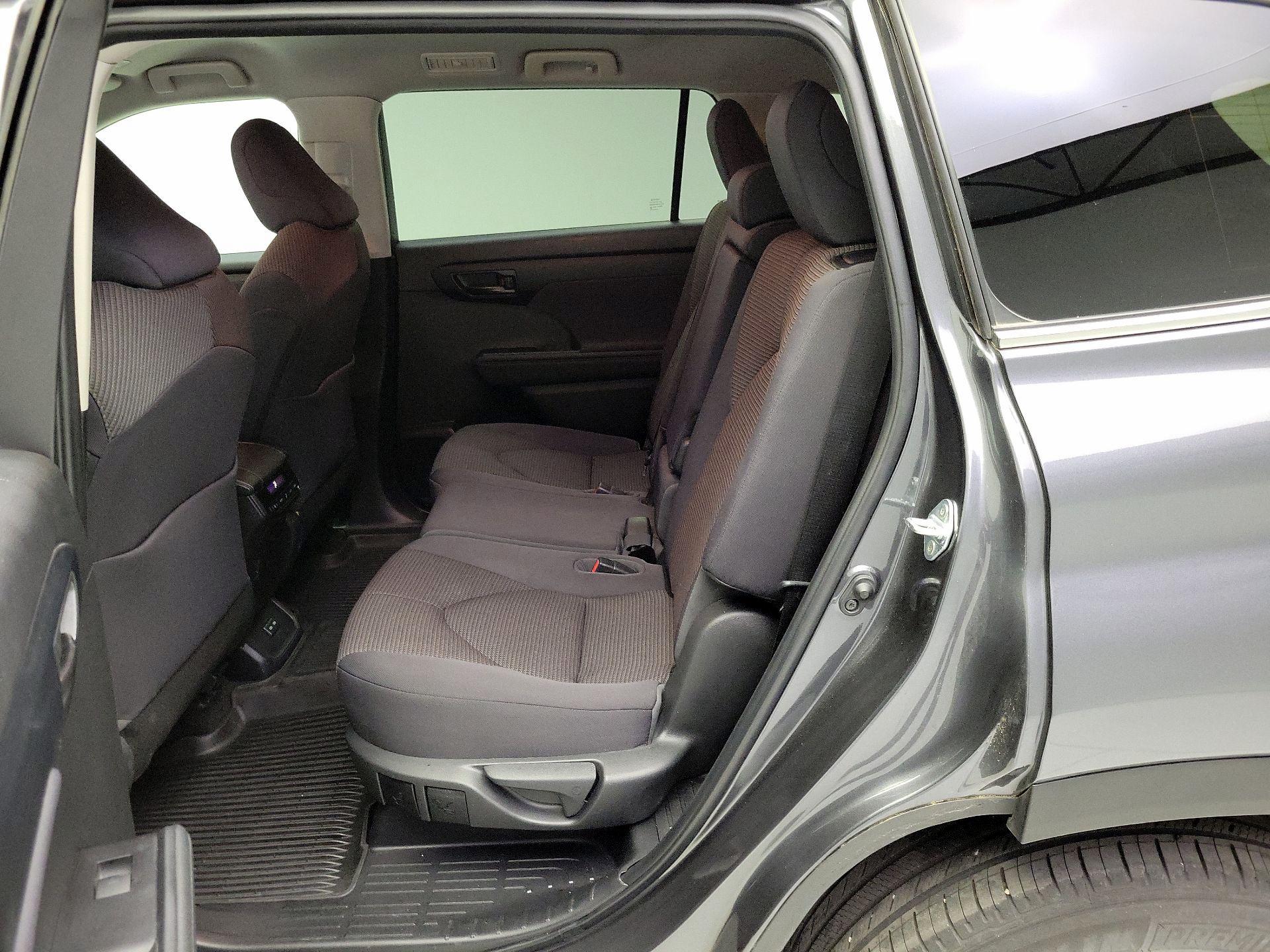 Thumbnail: 2023 Toyota Highlander - 19