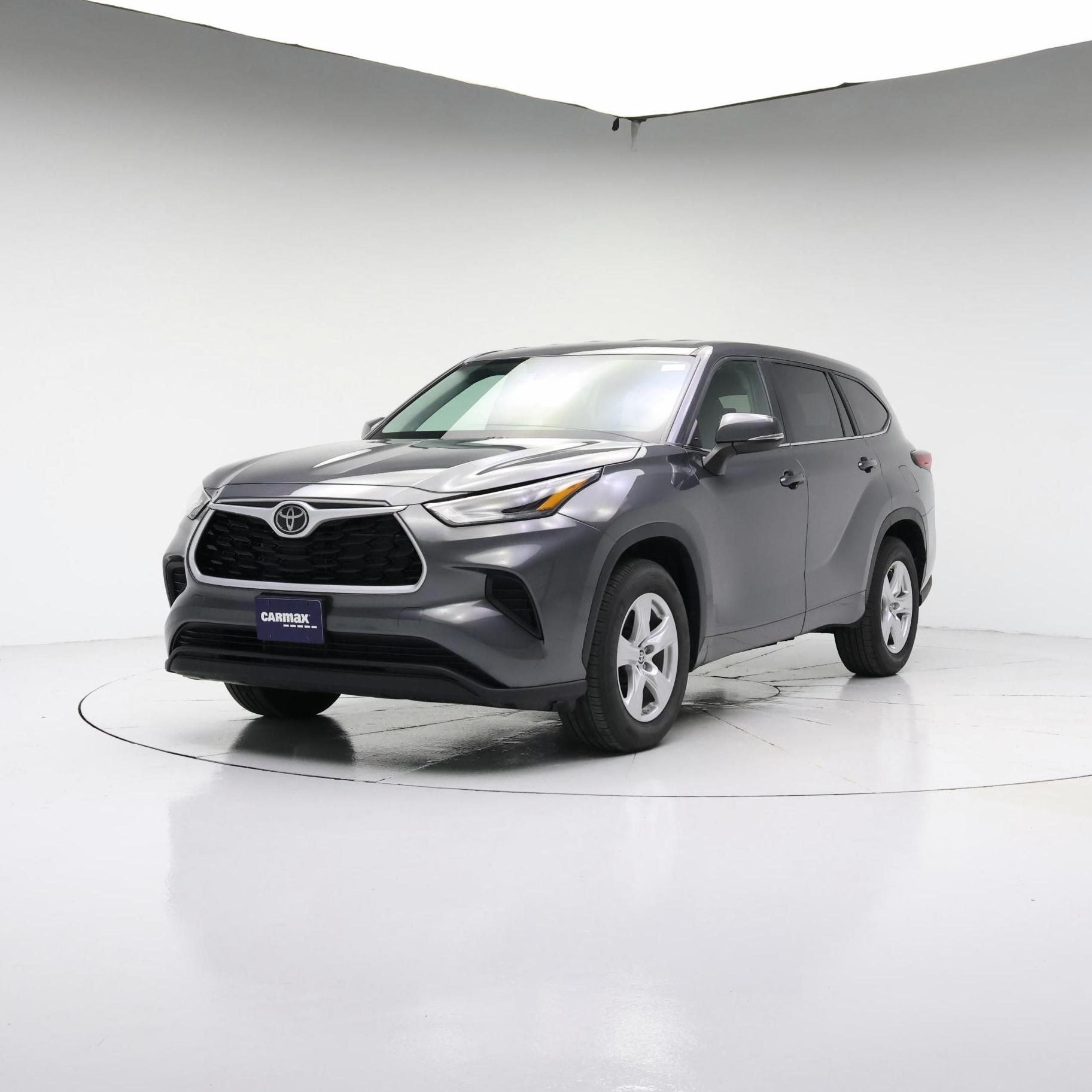 Thumbnail: 2023 Toyota Highlander - 4