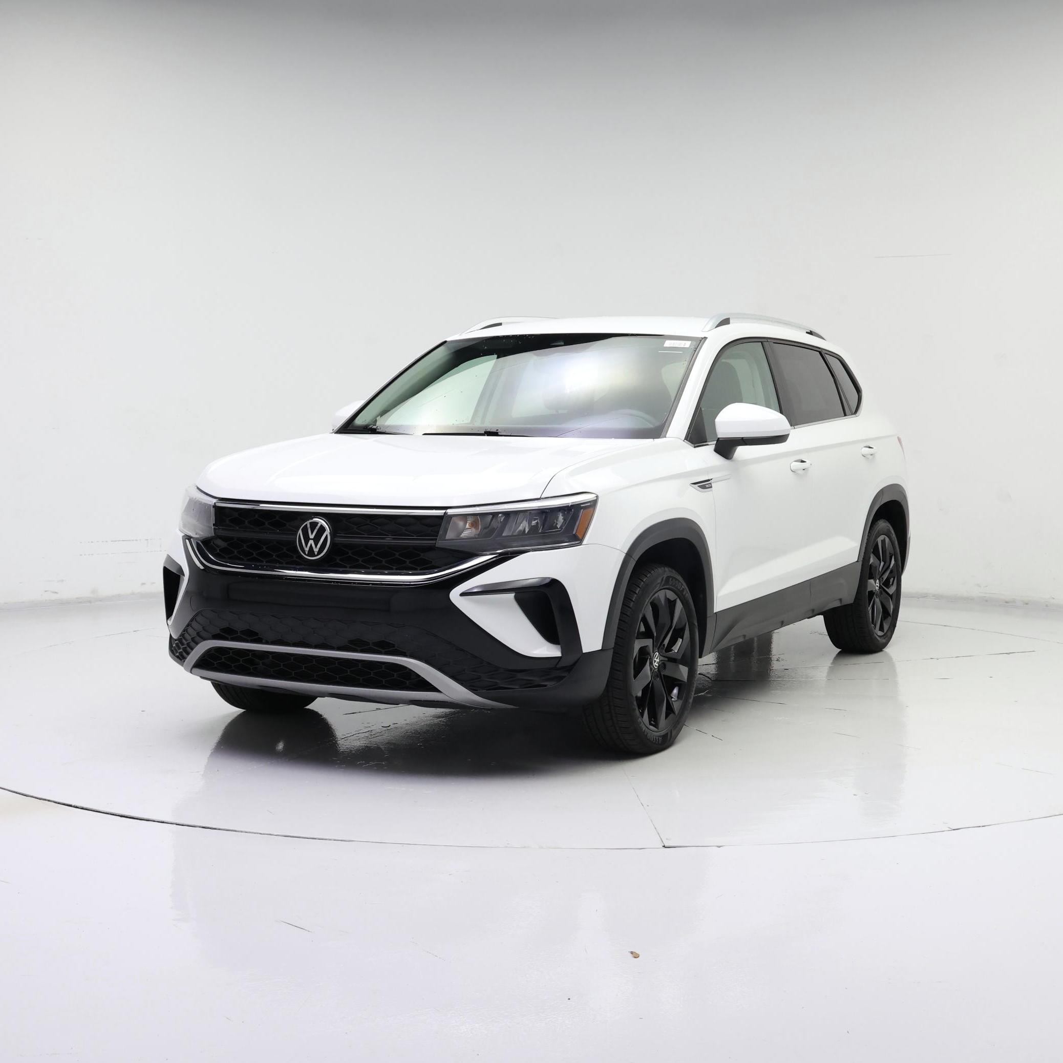Thumbnail: 2023 Volkswagen Taos - 4