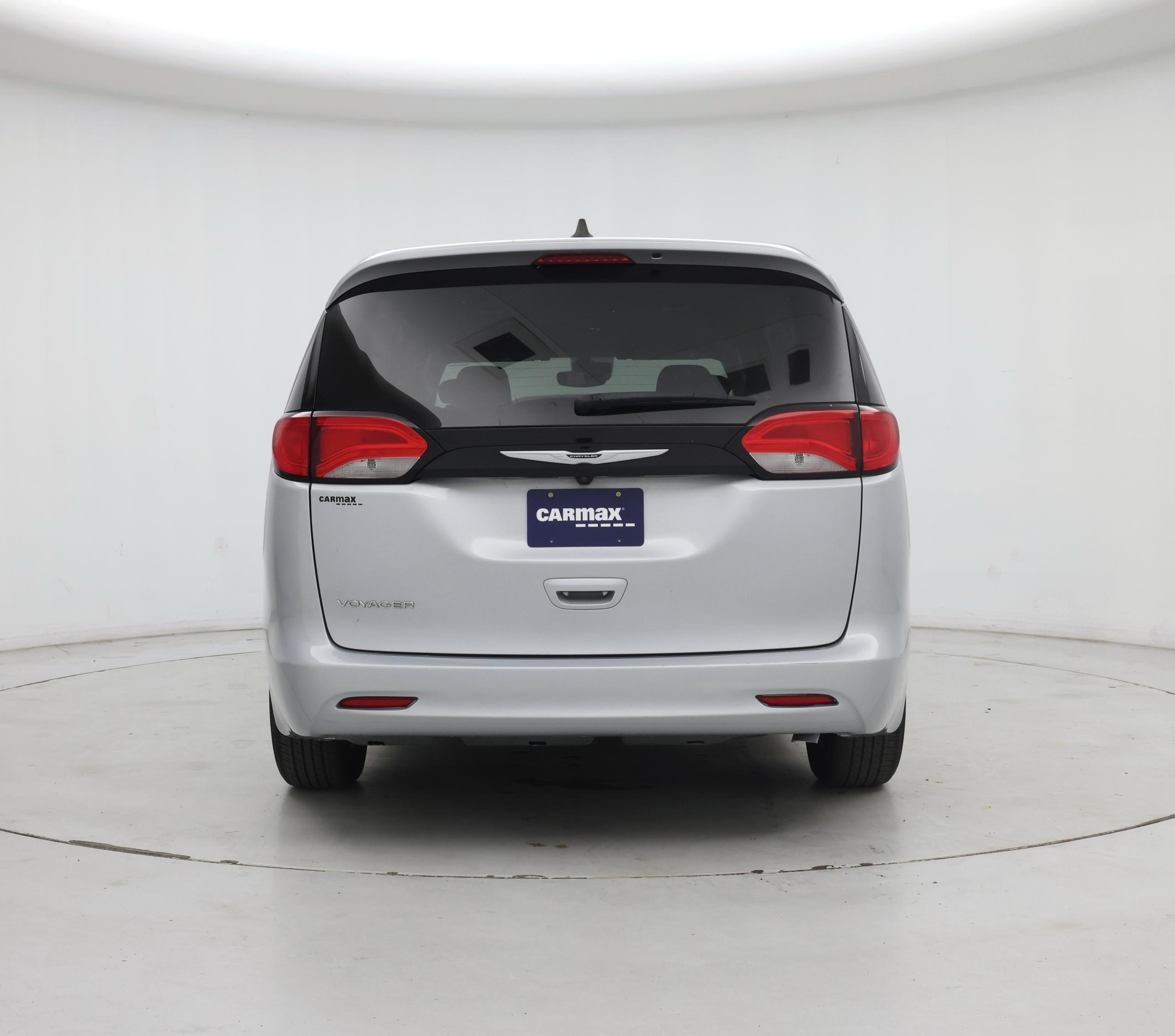 Thumbnail: 2023 Chrysler Voyager - 6