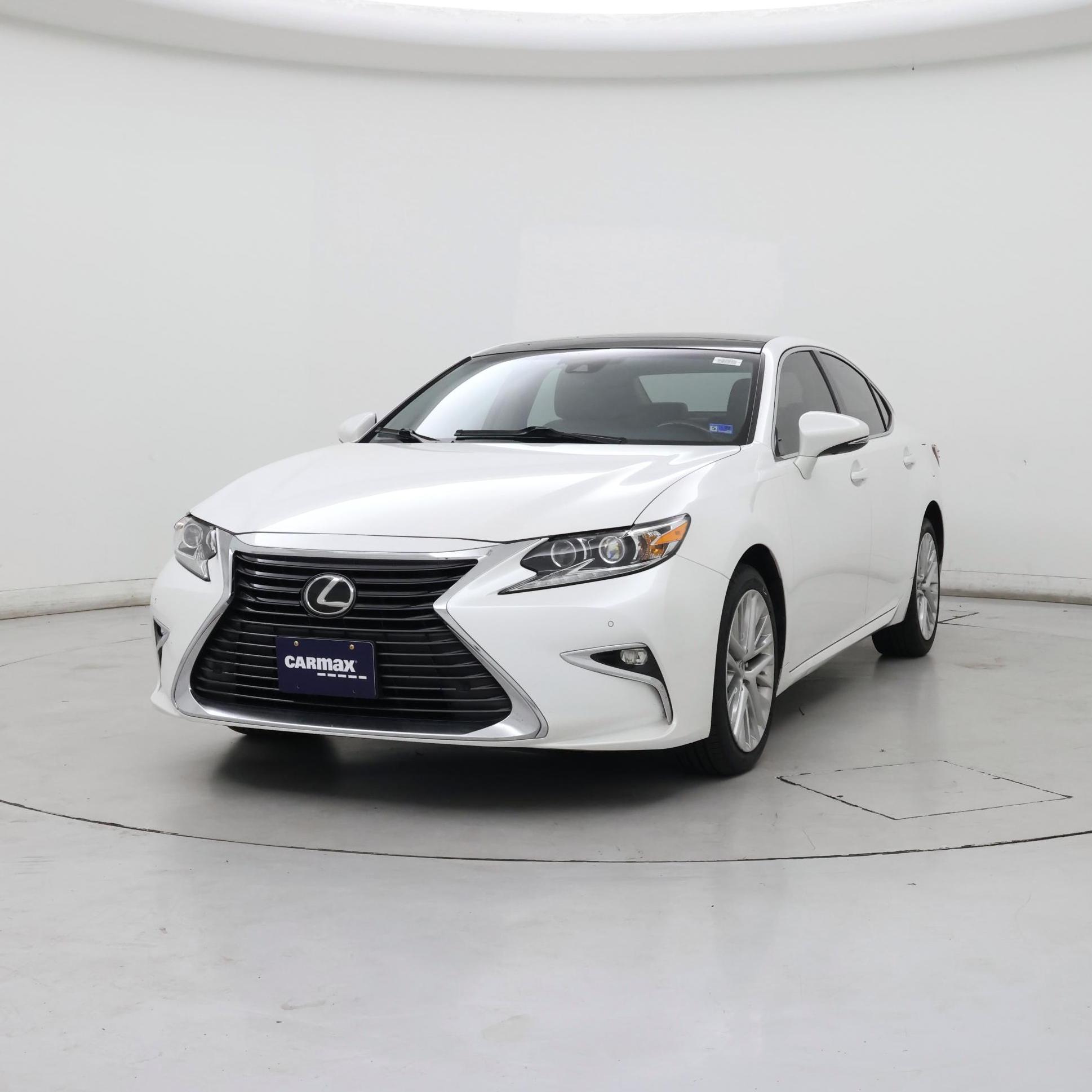 Thumbnail: 2016 Lexus ES - 4