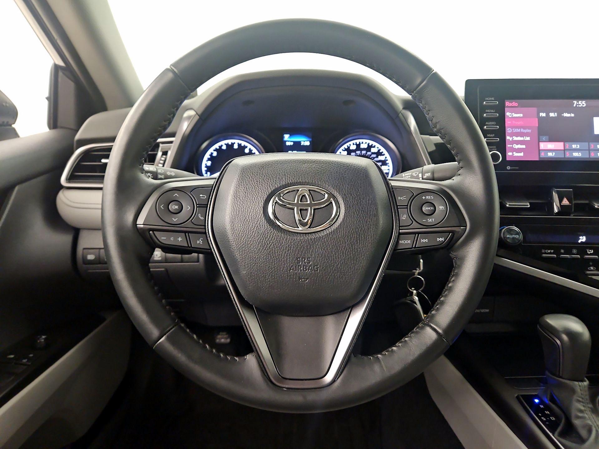 Thumbnail: 2023 Toyota Camry - 10
