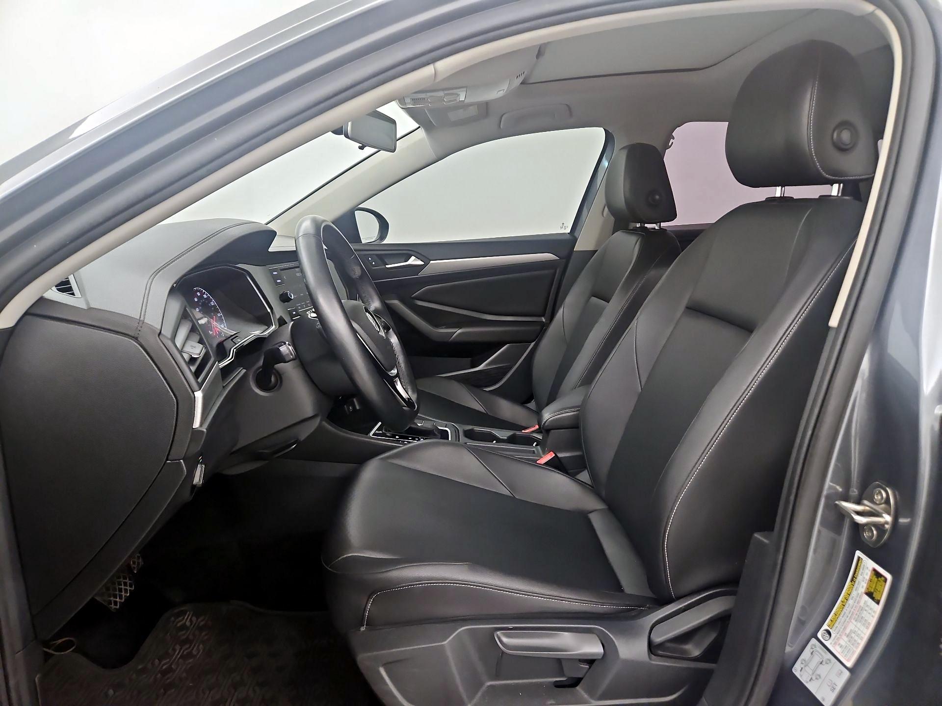 Thumbnail: 2019 Volkswagen Jetta - 11
