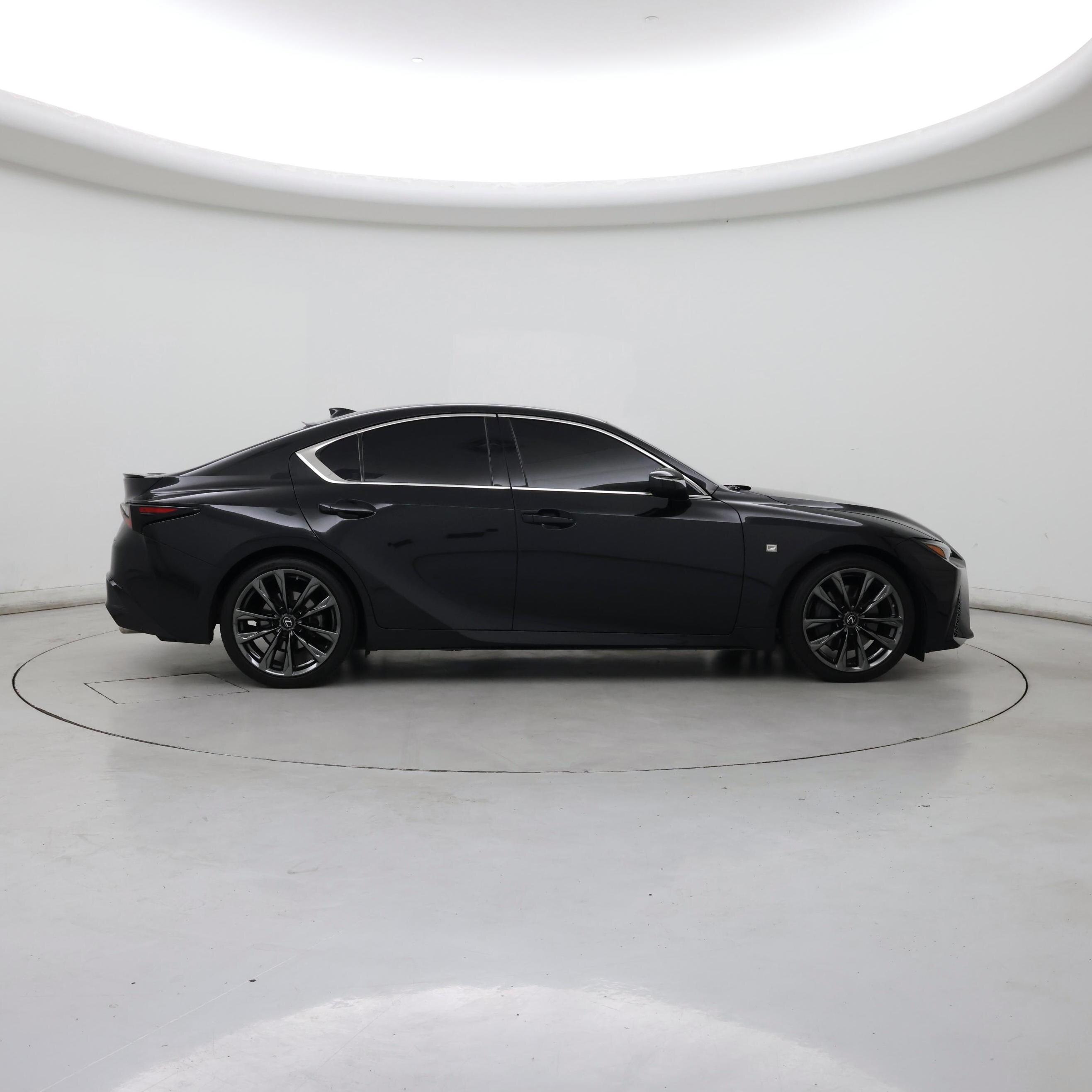 Thumbnail: 2021 Lexus IS - 7