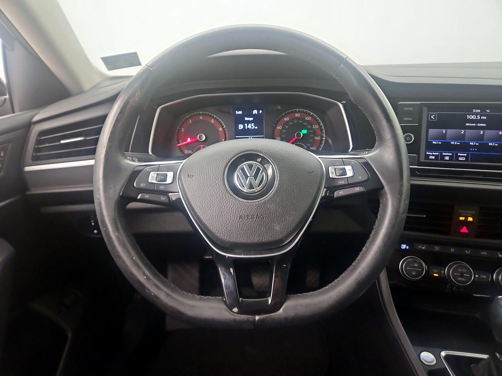 Thumbnail: 2019 Volkswagen Jetta - 10