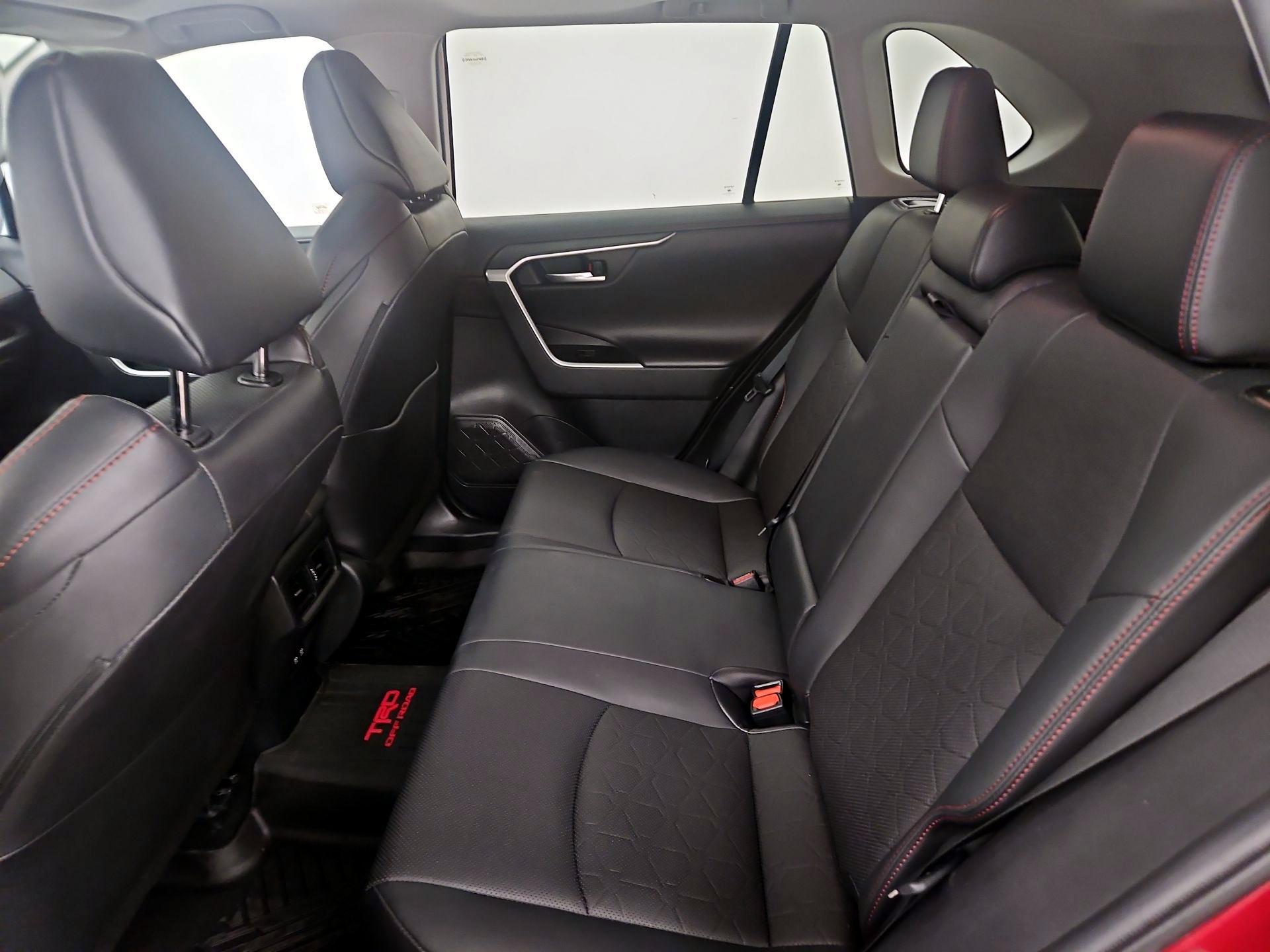Thumbnail: 2021 Toyota RAV4 - 20