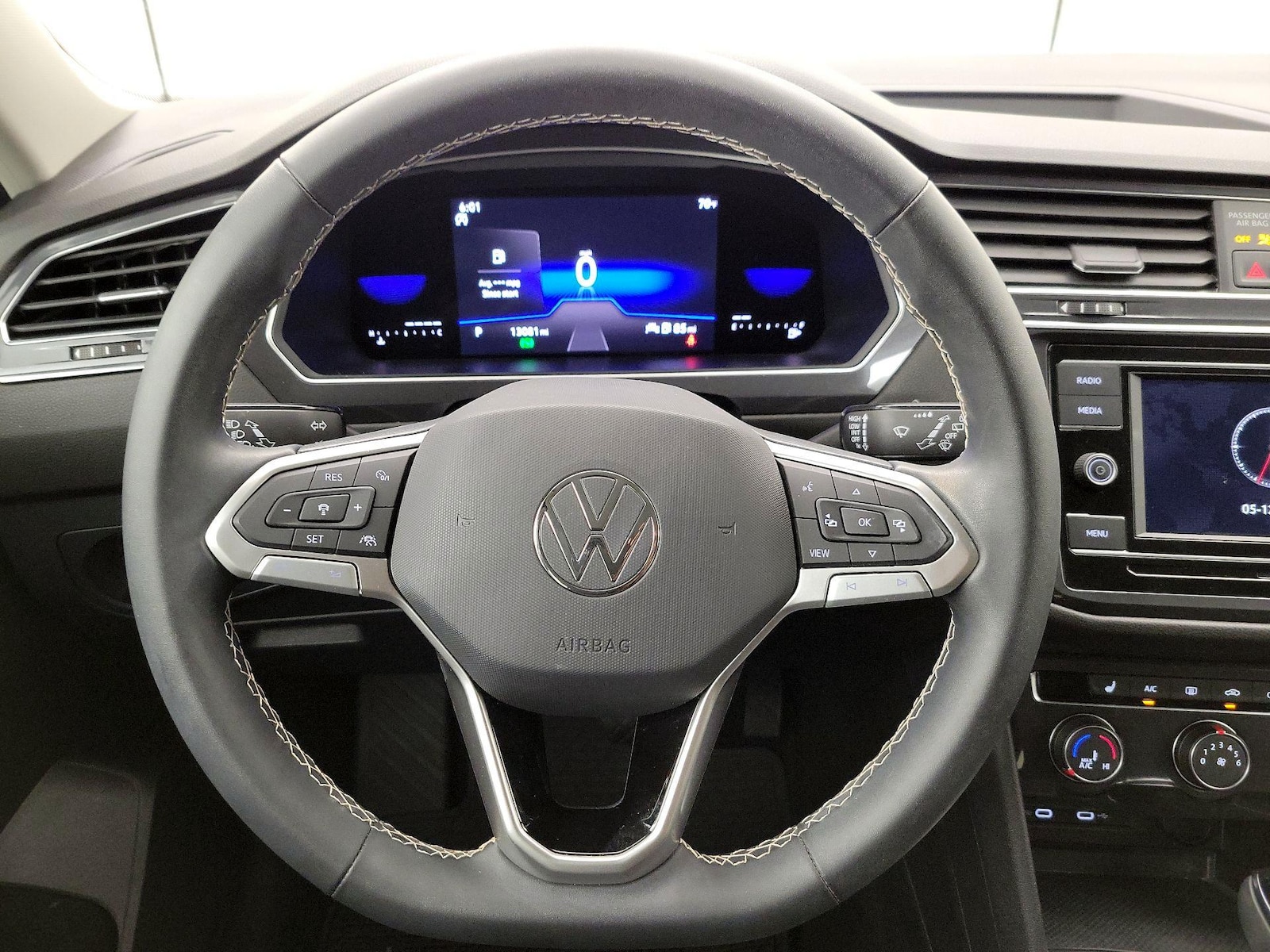 2023 Volkswagen Tiguan S - Photo 11