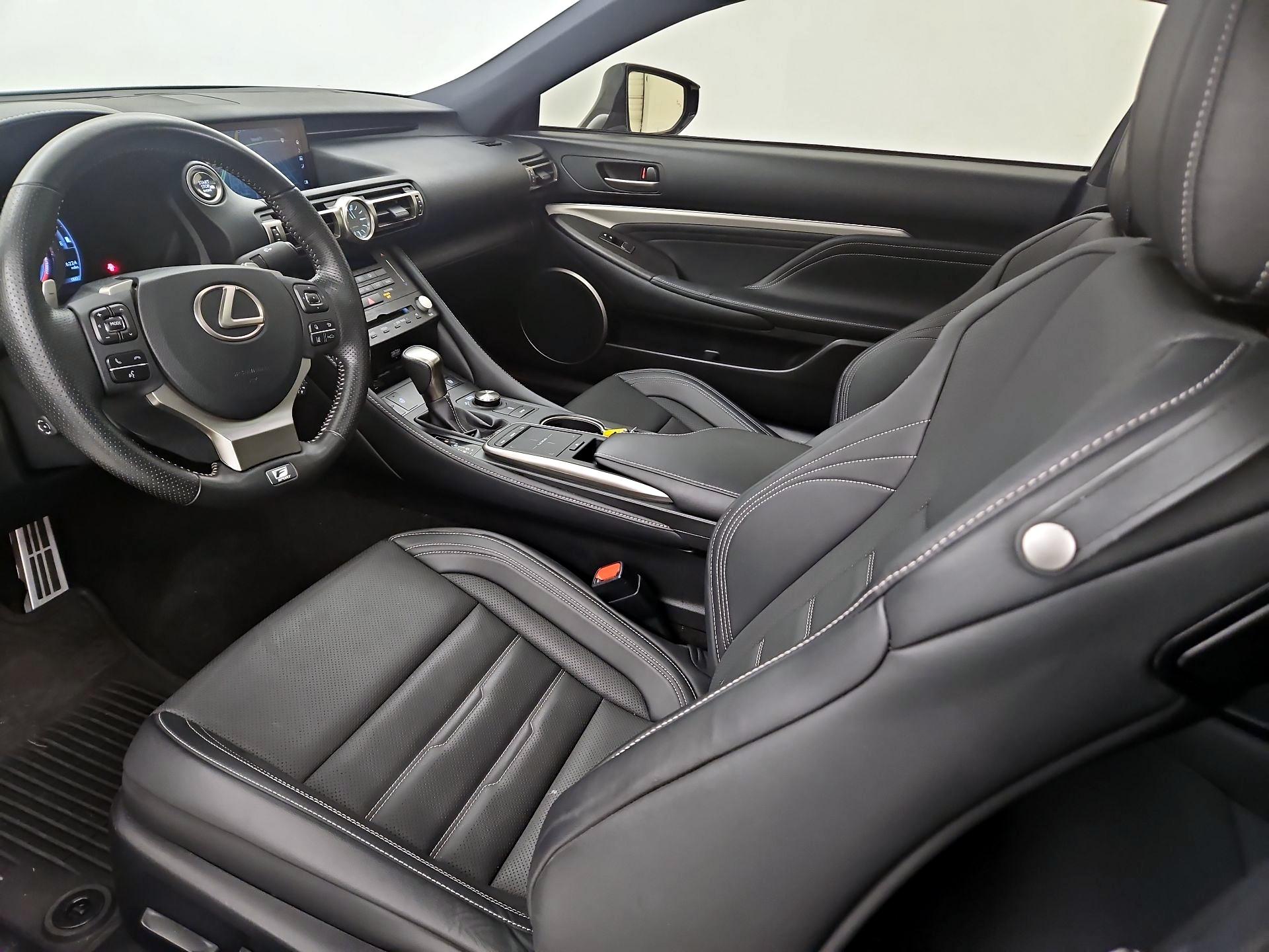 Thumbnail: 2020 Lexus RC - 11