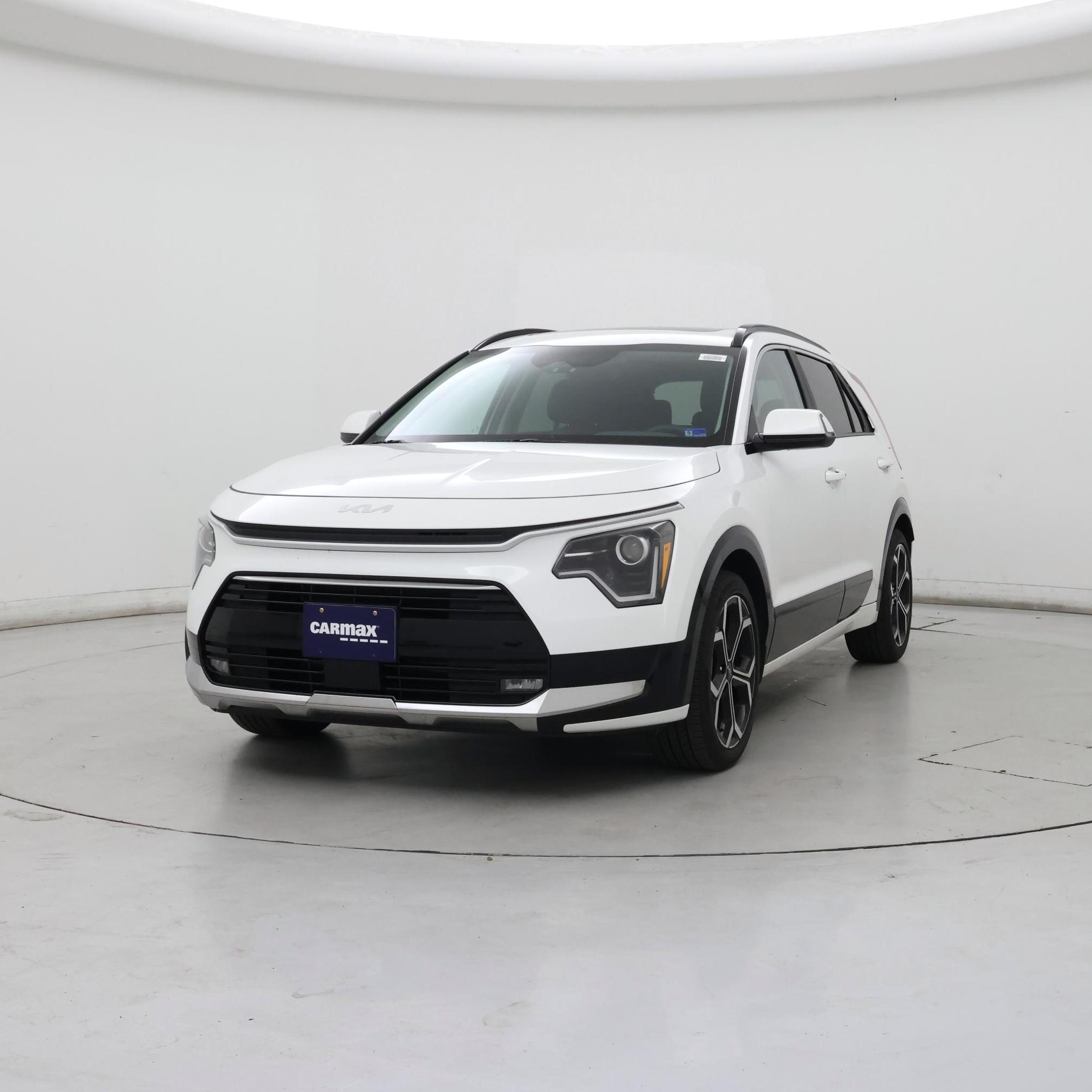 Thumbnail: 2024 Kia Niro - 4