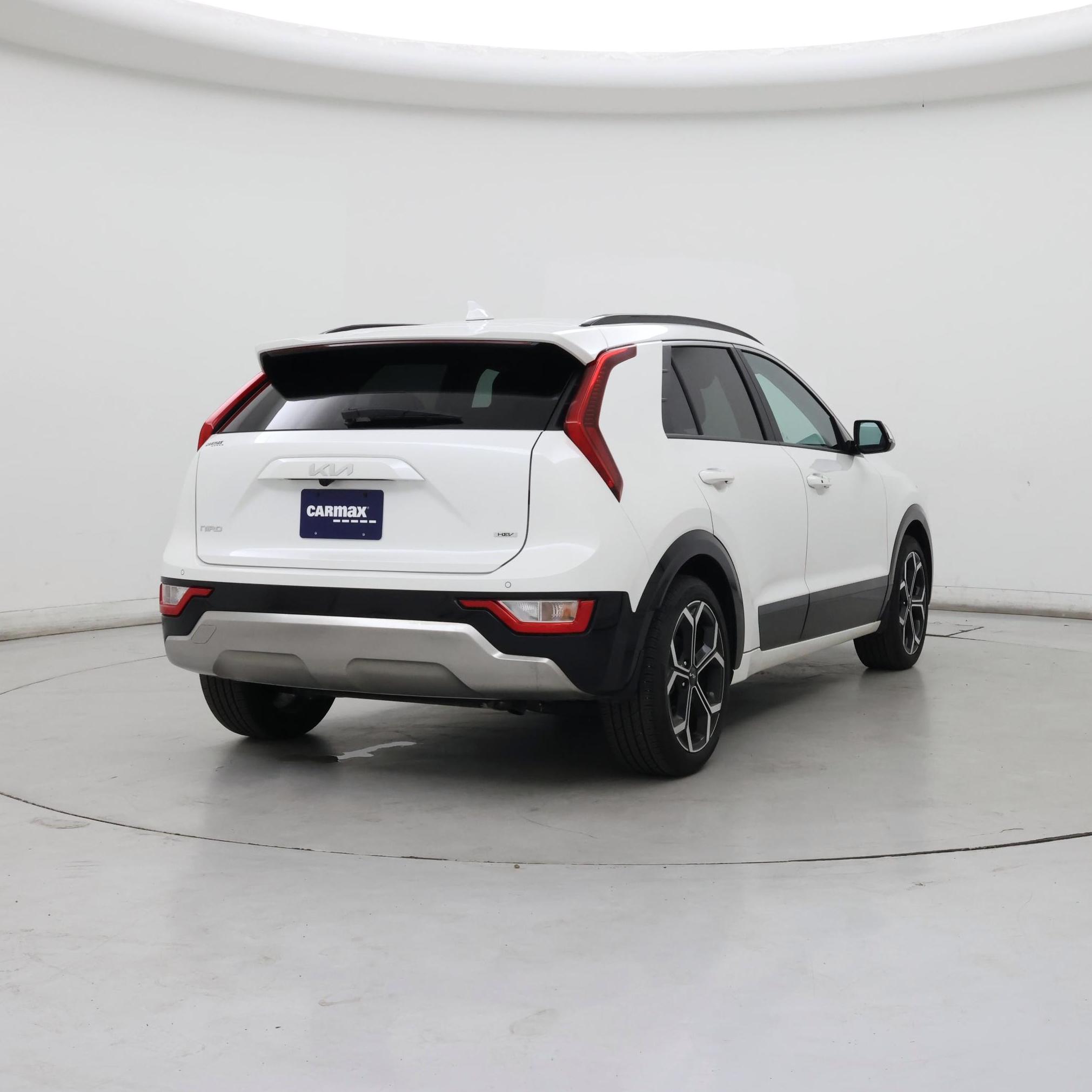 Thumbnail: 2024 Kia Niro - 8