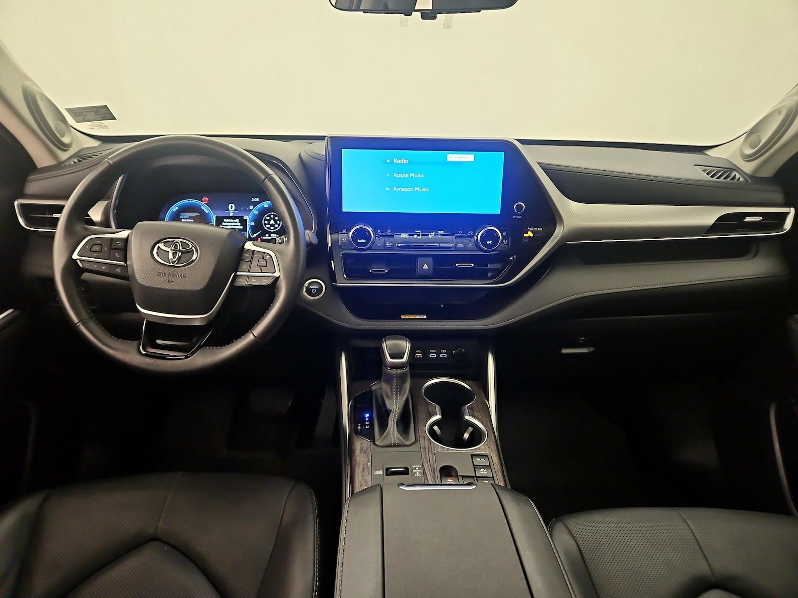 2024 Toyota Highlander Platinum - Photo 10