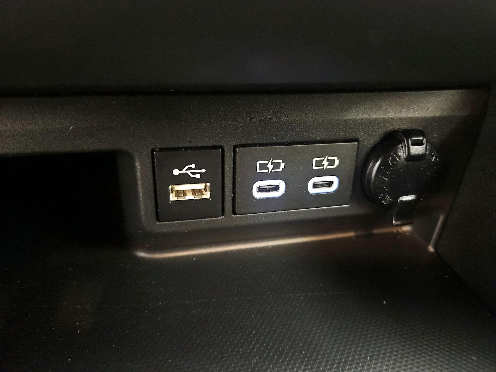 2024 Toyota Highlander Platinum - Photo 19