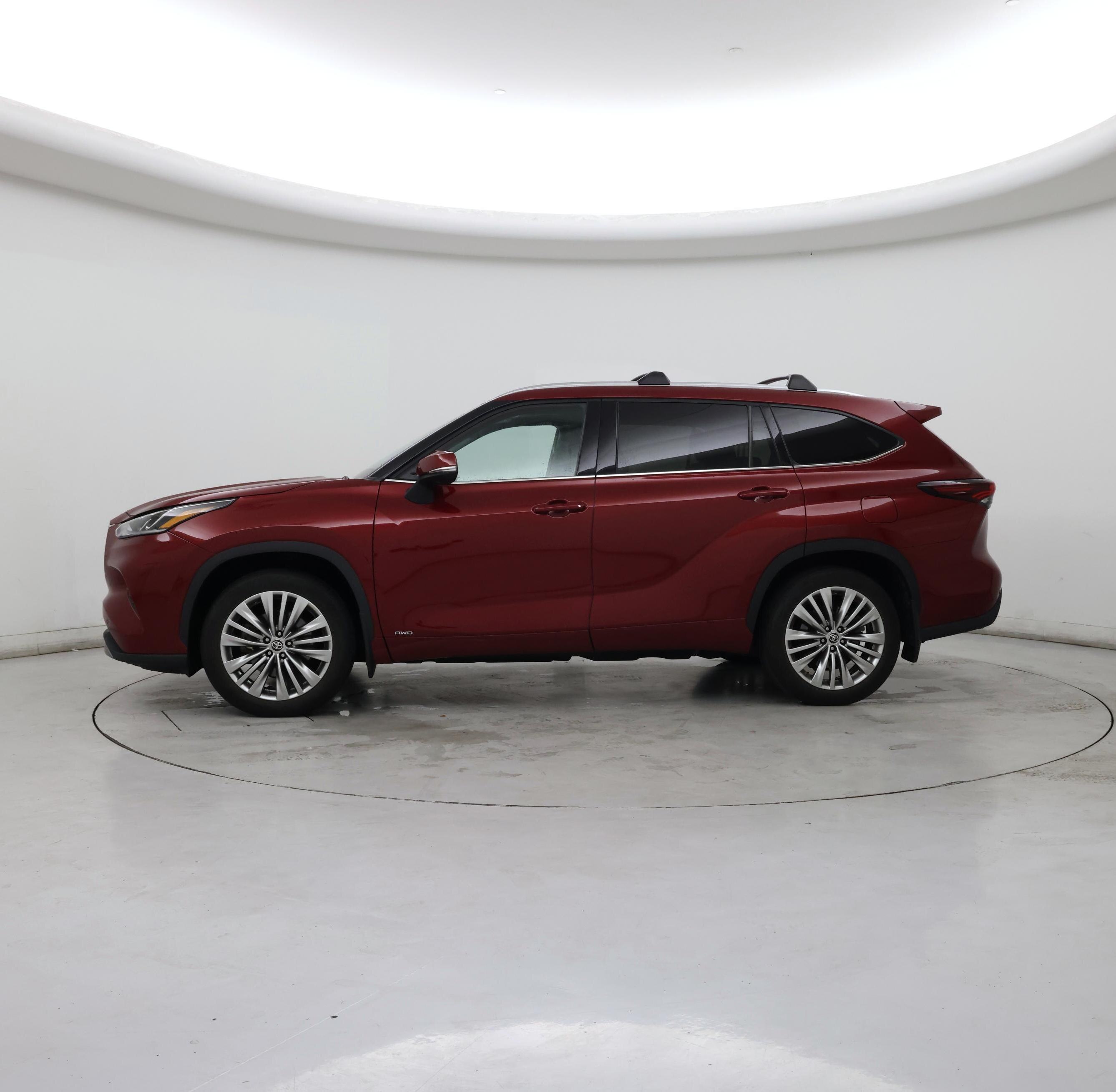 Thumbnail: 2024 Toyota Highlander - 3