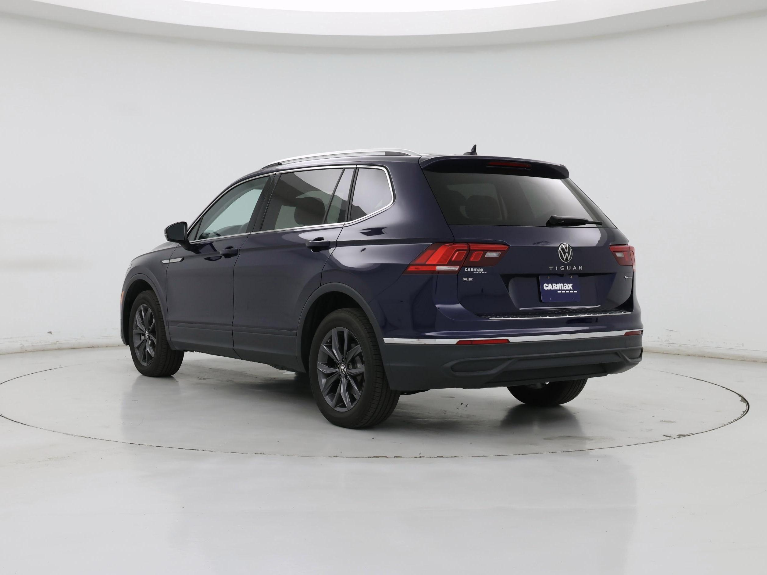 Thumbnail: 2023 Volkswagen Tiguan - 2