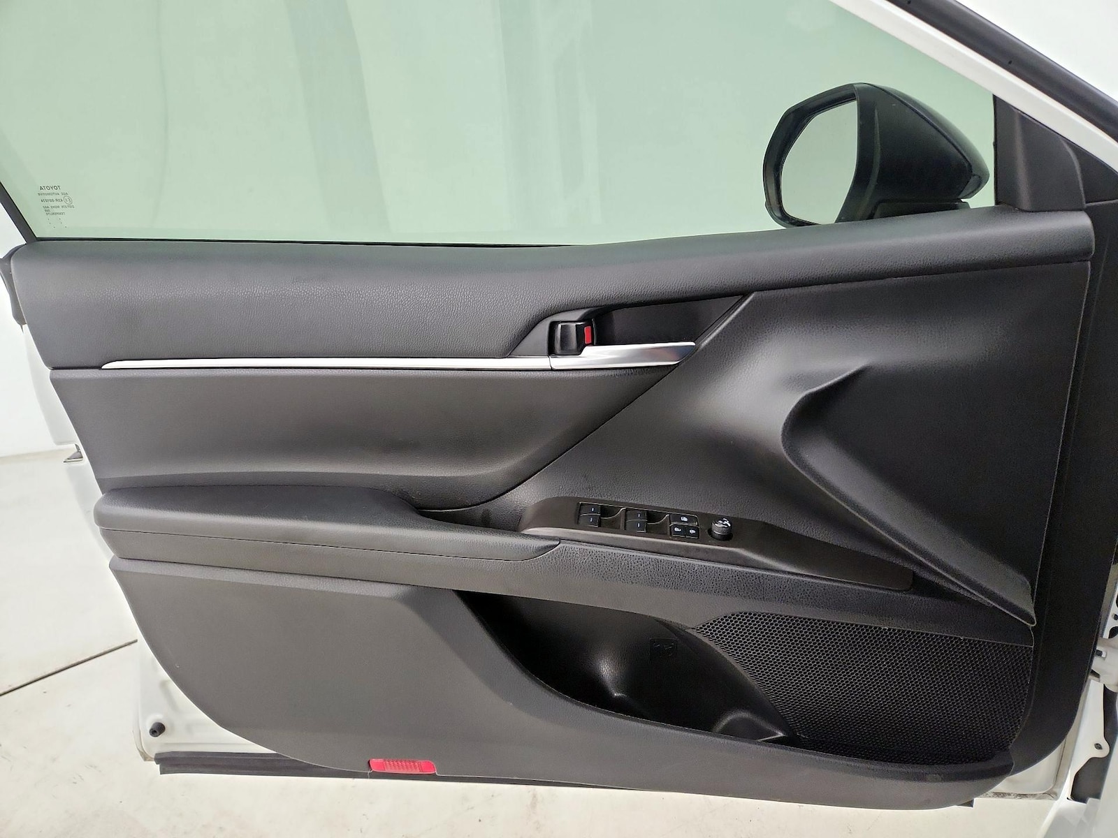 2021 Toyota Camry SE - Photo 13