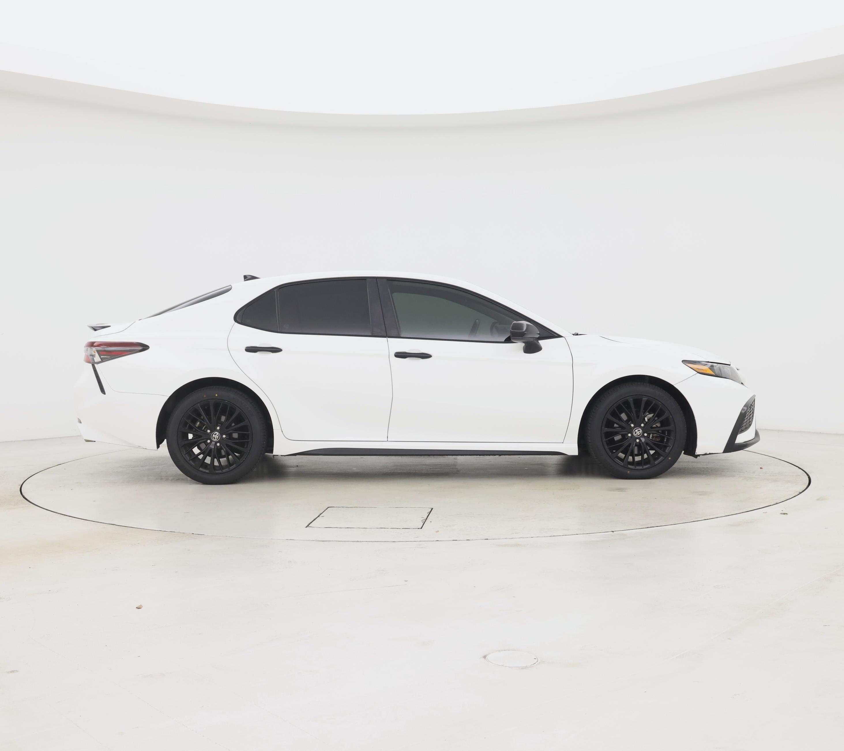 Thumbnail: 2021 Toyota Camry - 7