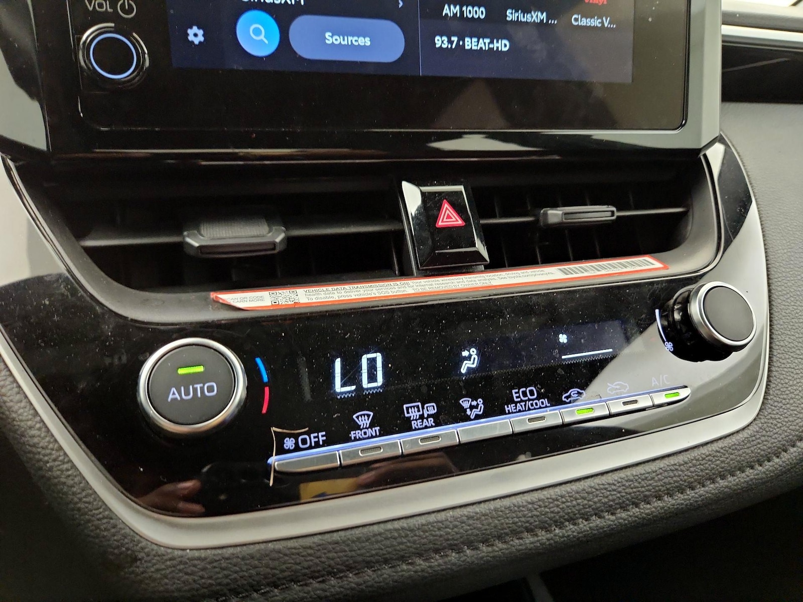 2025 Toyota Corolla SE - Photo 15