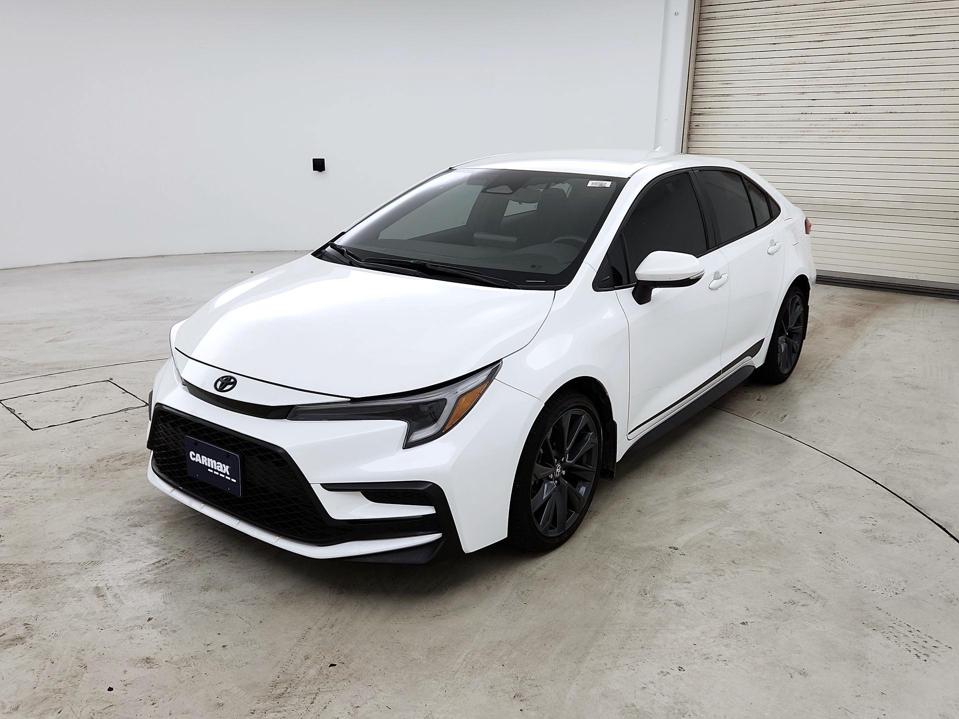 Thumbnail: 2025 Toyota Corolla - 3
