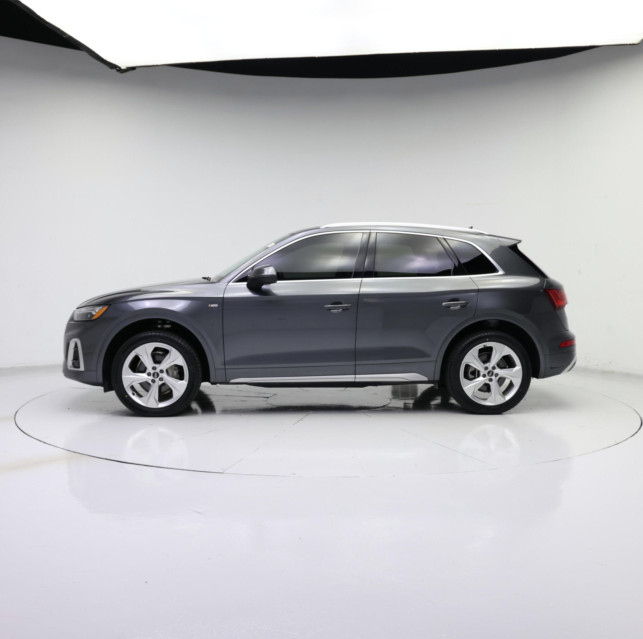 Thumbnail: 2023 Audi Q5 - 3