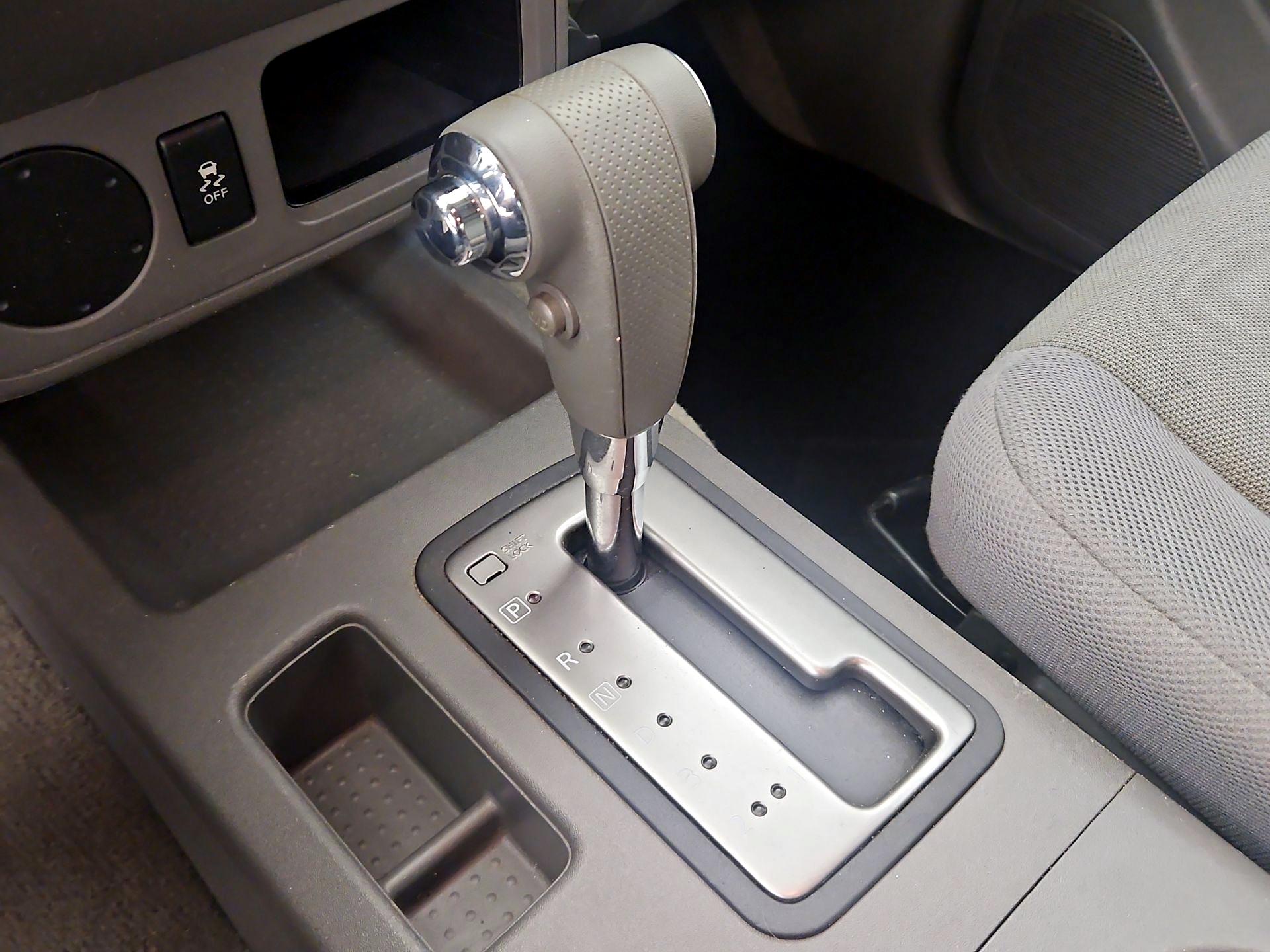 Thumbnail: 2016 Nissan Frontier - 16