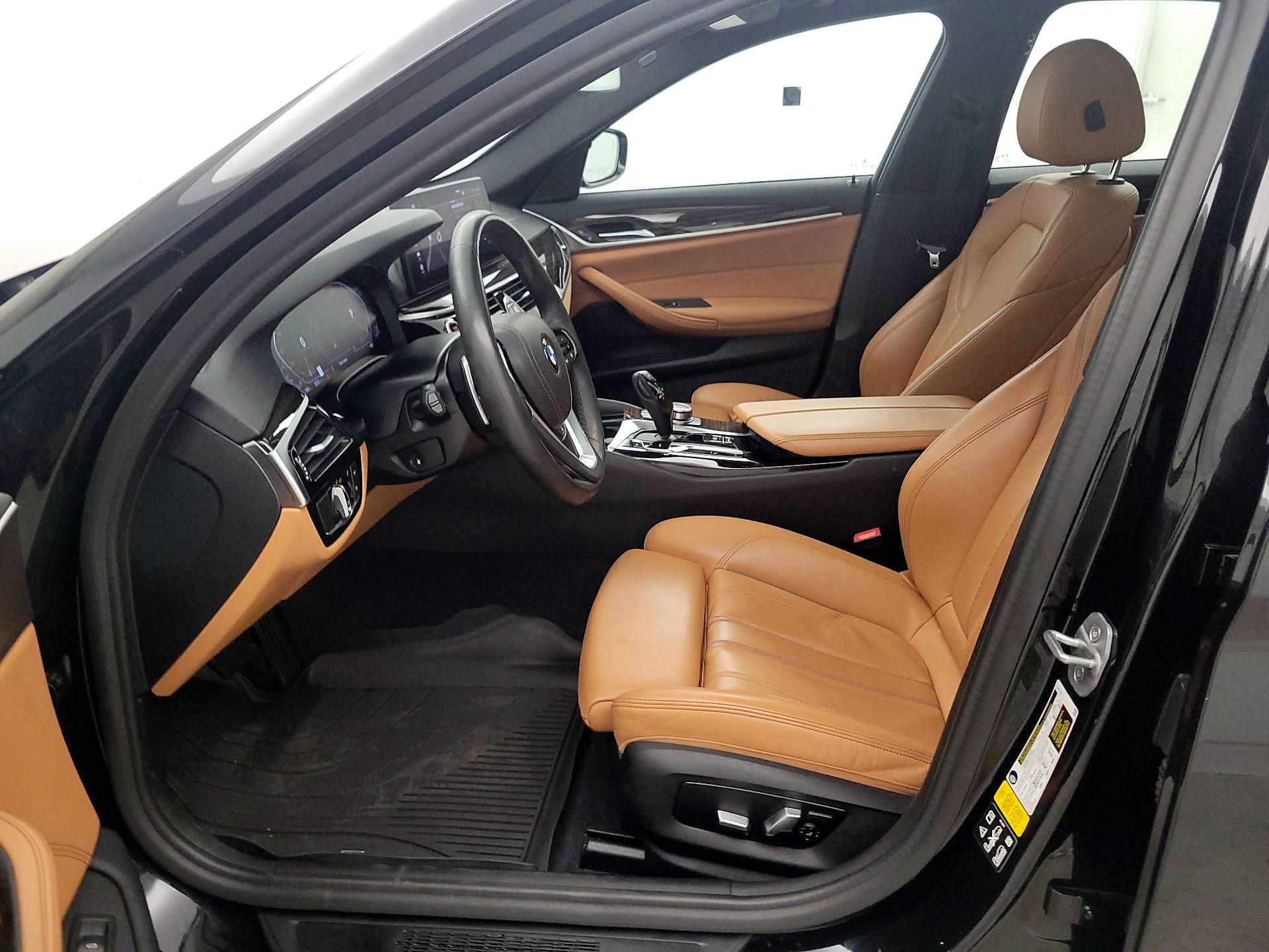 Thumbnail: 2022 BMW 5 Series - 11