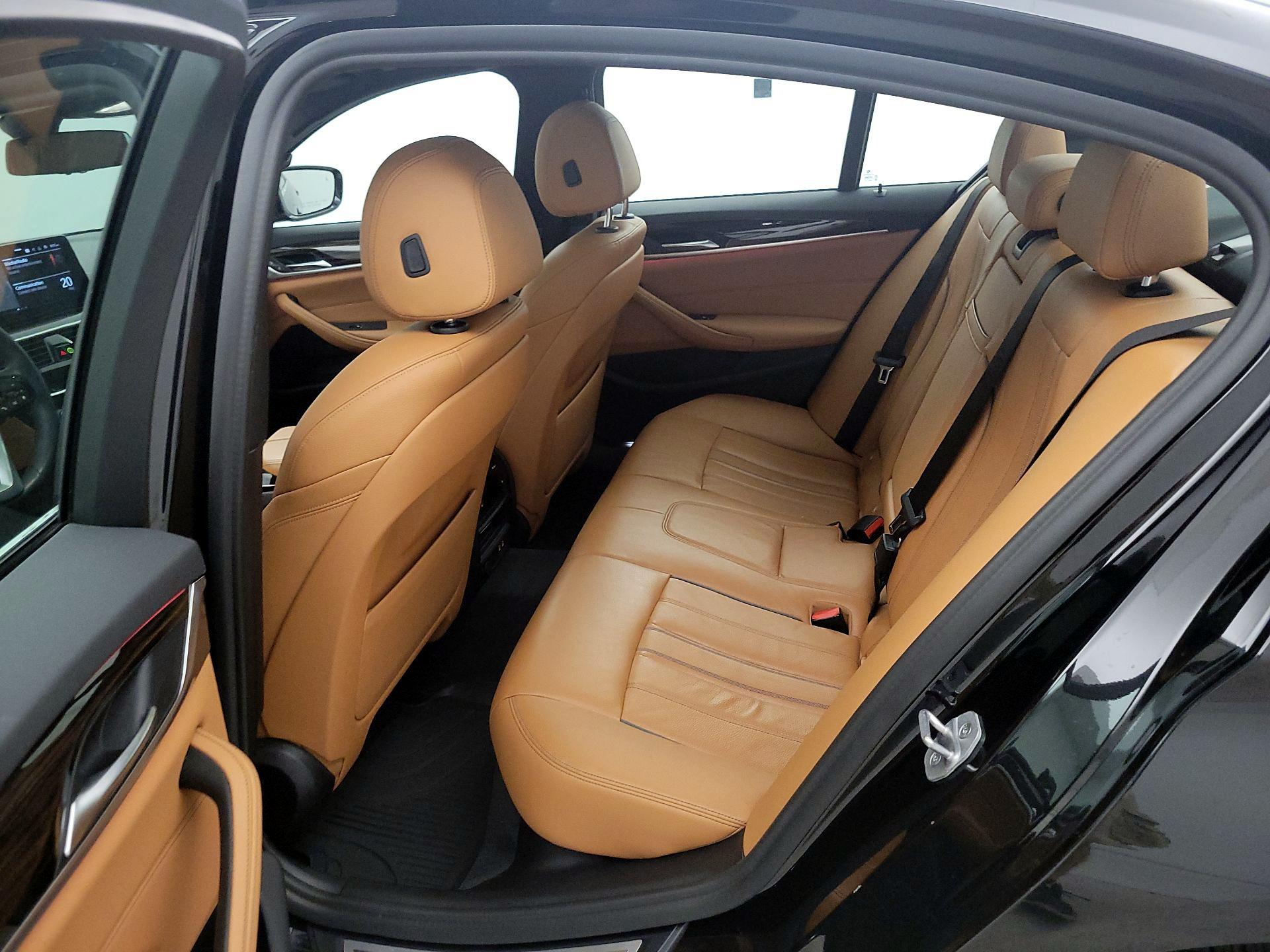 Thumbnail: 2022 BMW 5 Series - 20