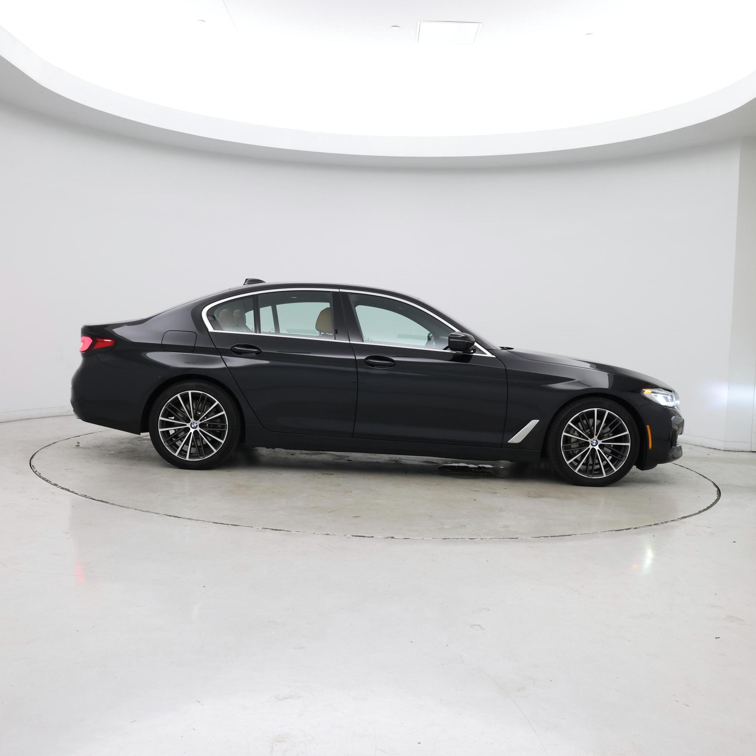 Thumbnail: 2022 BMW 5 Series - 7