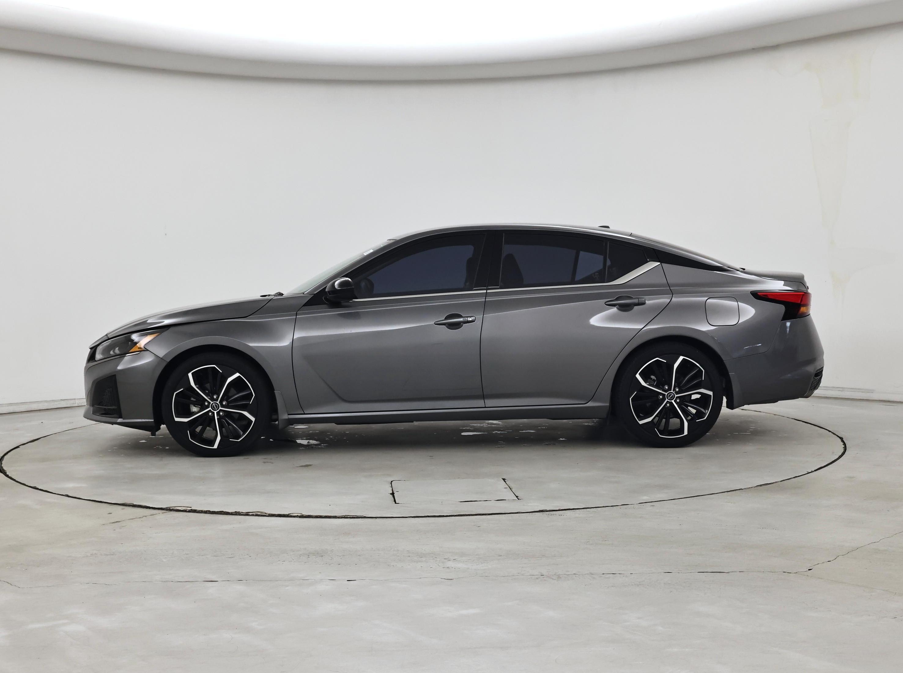 Thumbnail: 2024 Nissan Altima - 3