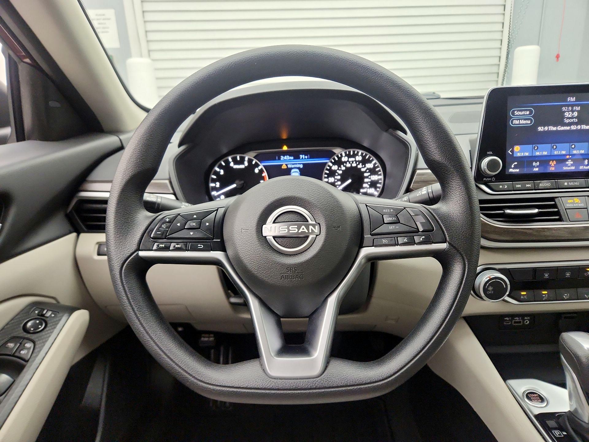 Thumbnail: 2024 Nissan Altima - 10