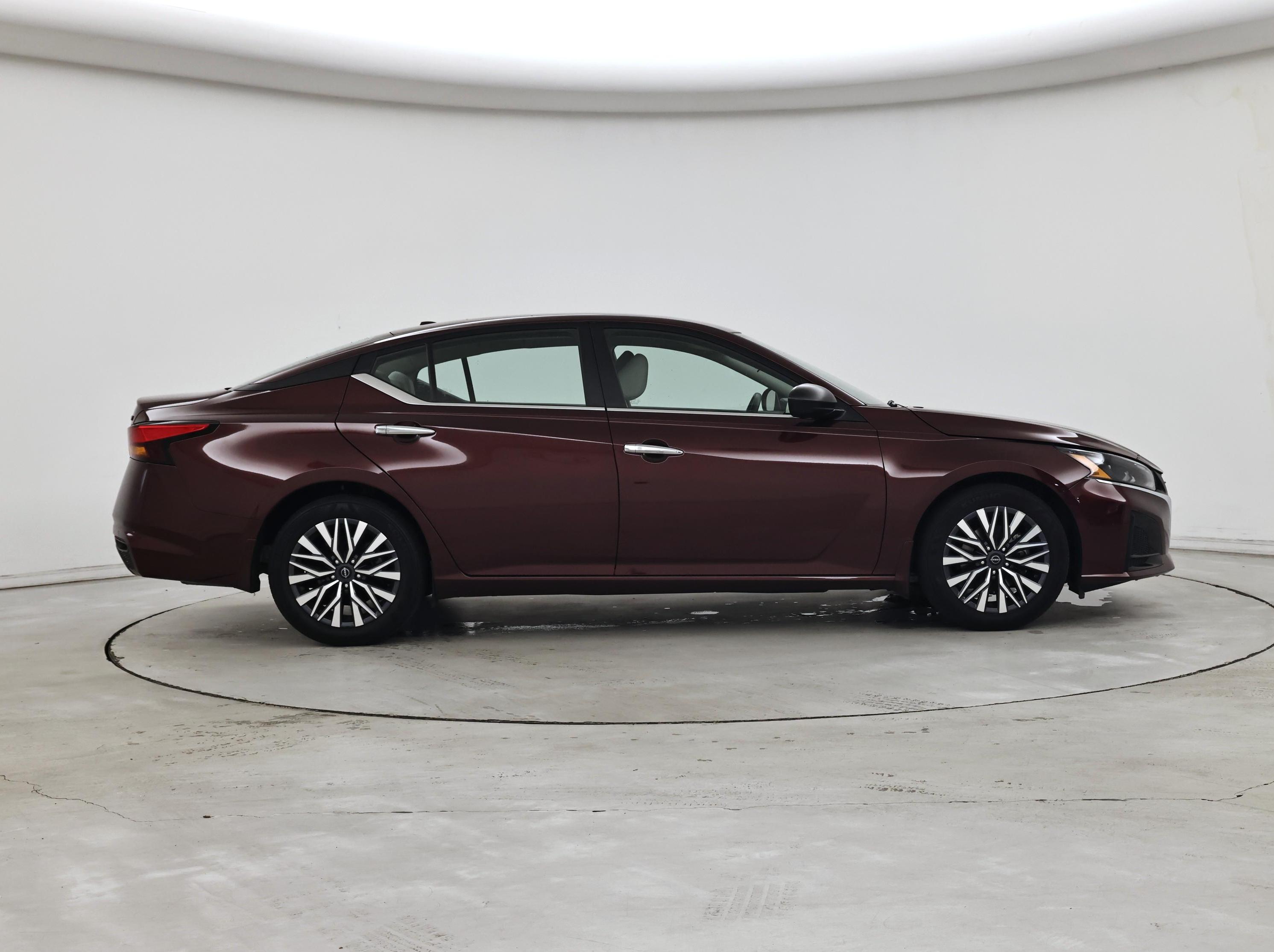Thumbnail: 2024 Nissan Altima - 7