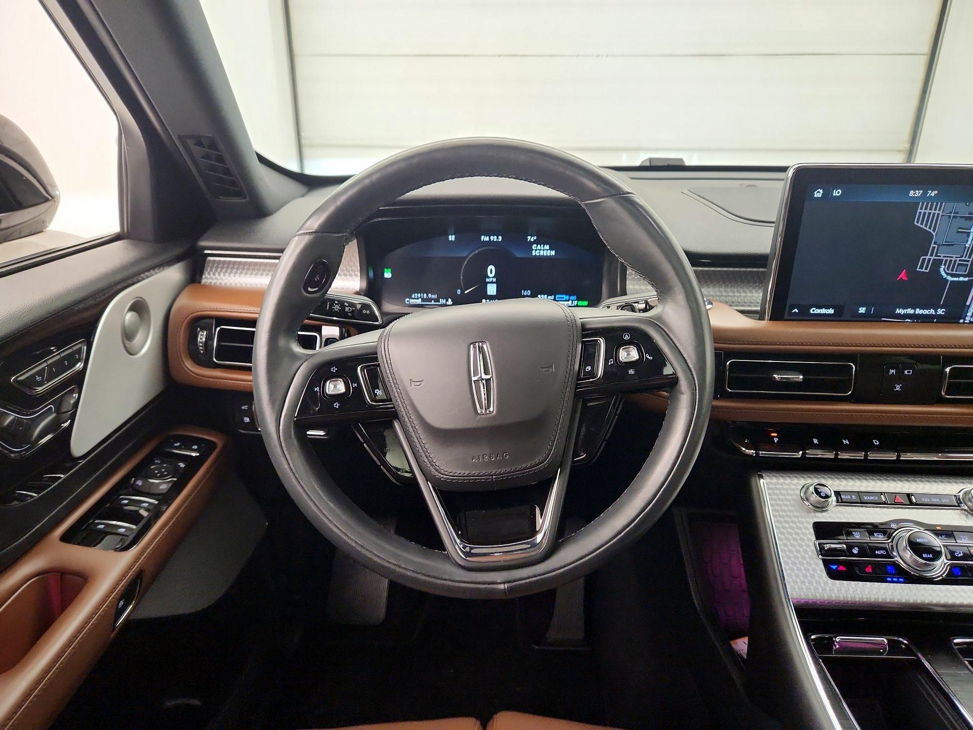Thumbnail: 2021 Lincoln Aviator - 10