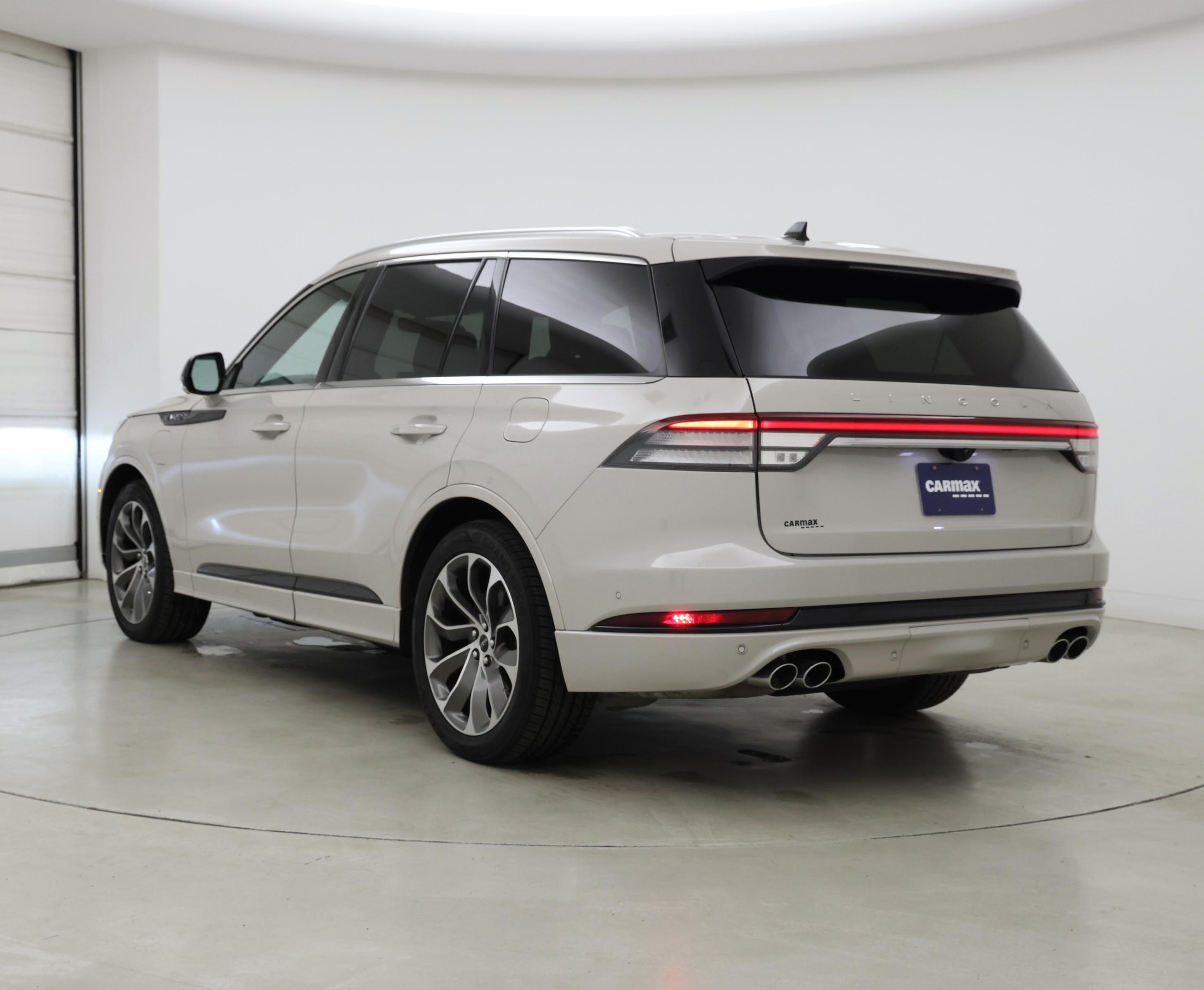 Thumbnail: 2021 Lincoln Aviator - 2