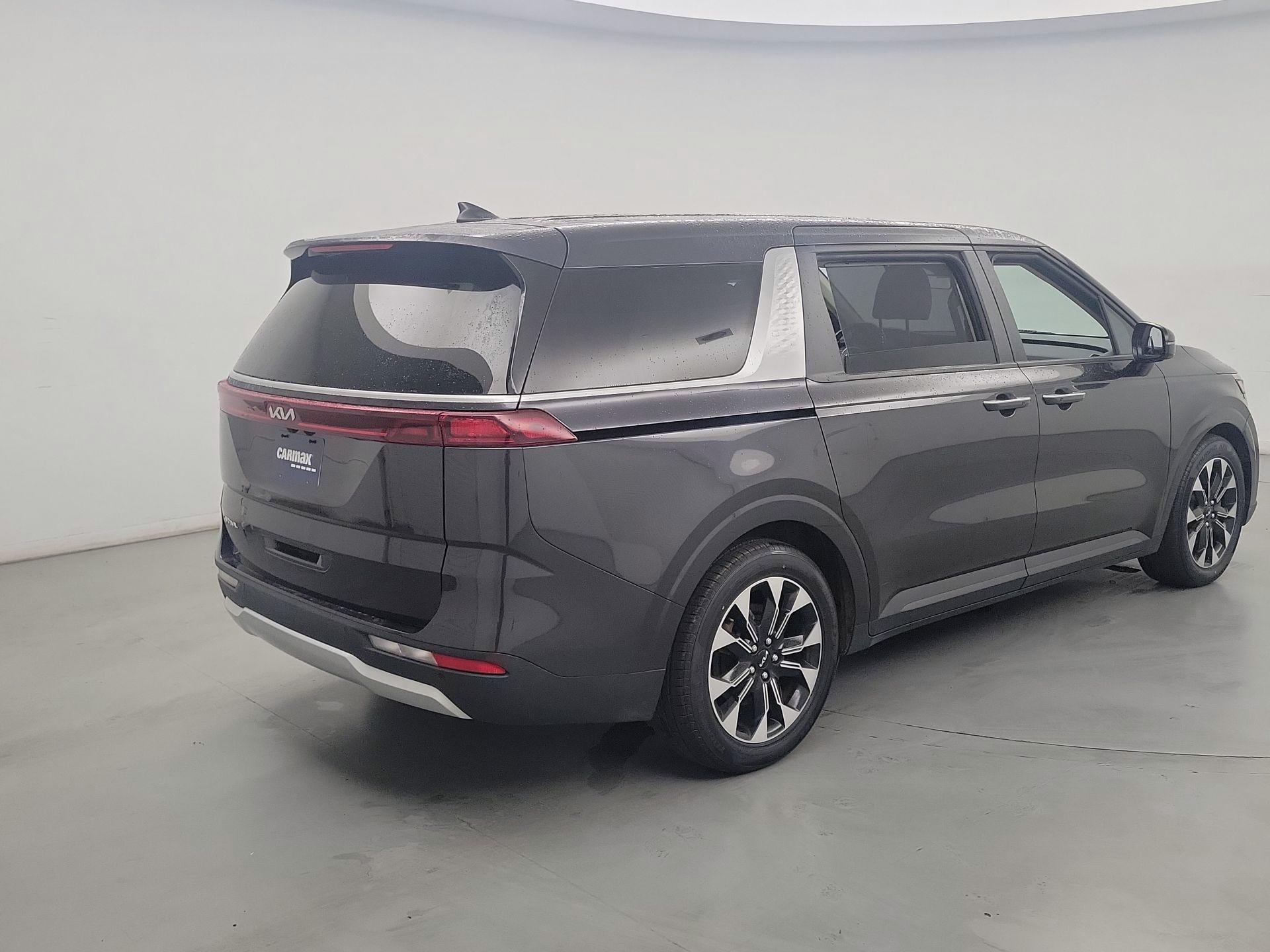 Thumbnail: 2024 Kia Carnival - 5