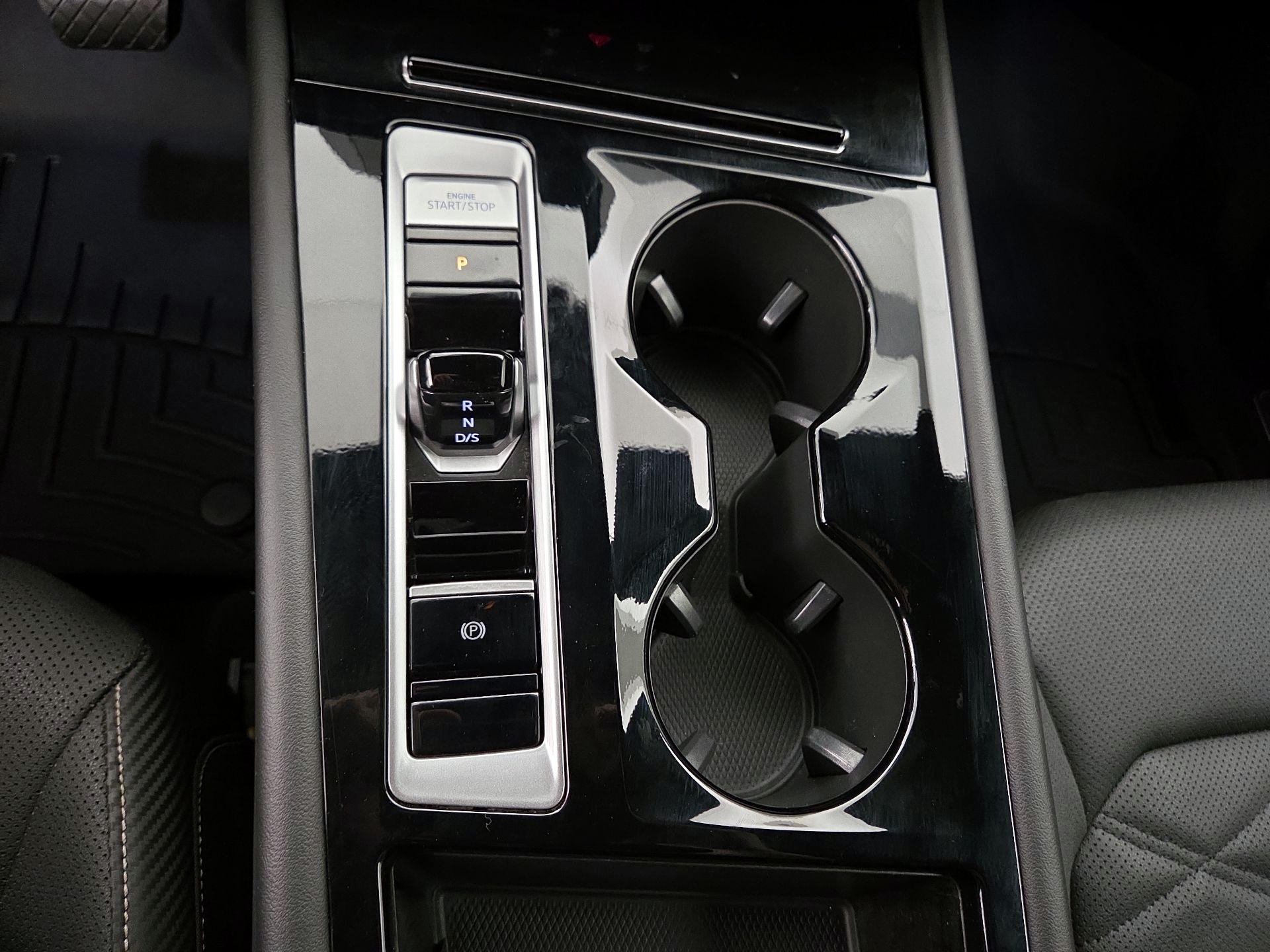 Thumbnail: 2025 Volkswagen Atlas - 17