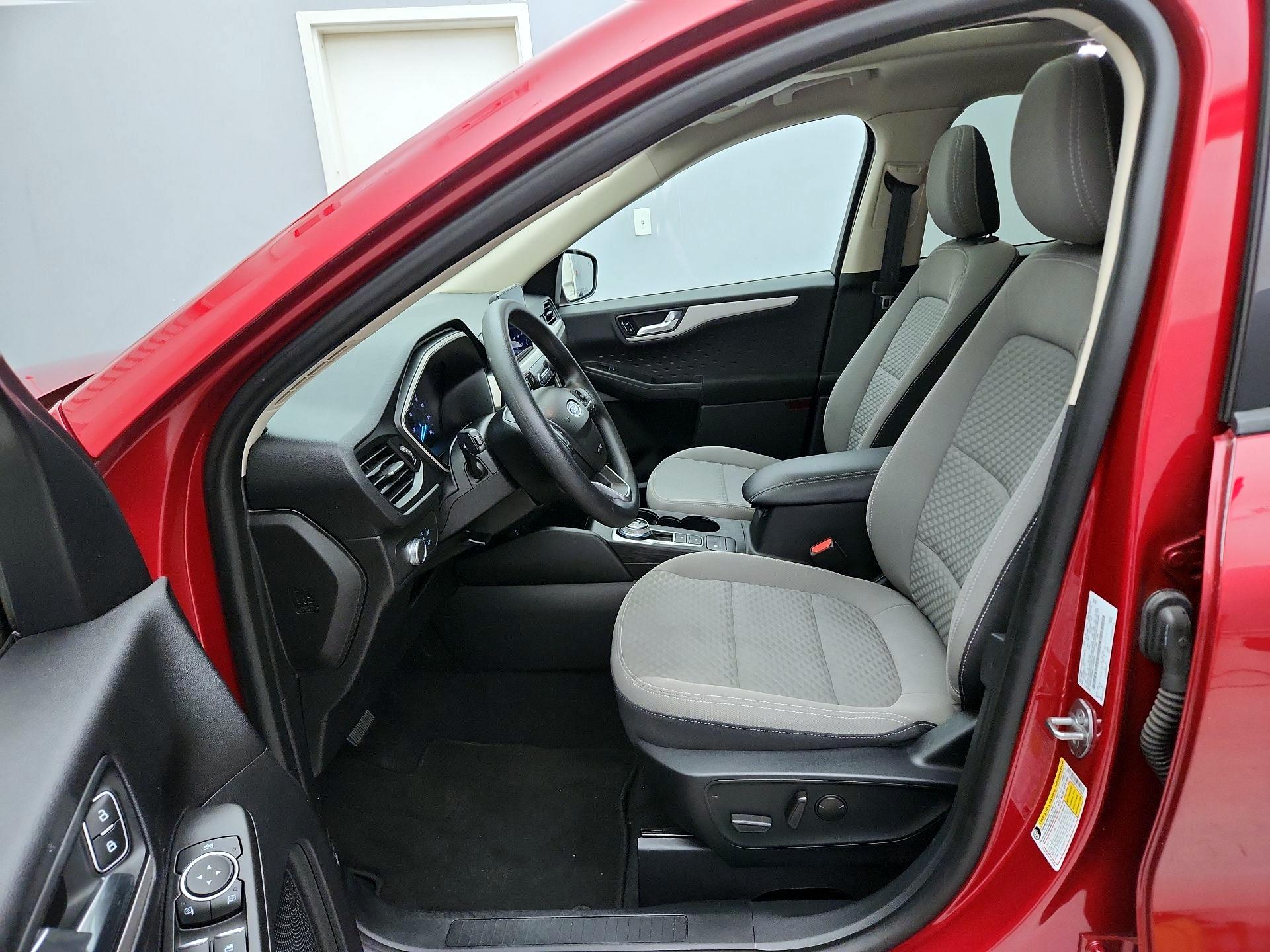 Thumbnail: 2020 Ford Escape - 11