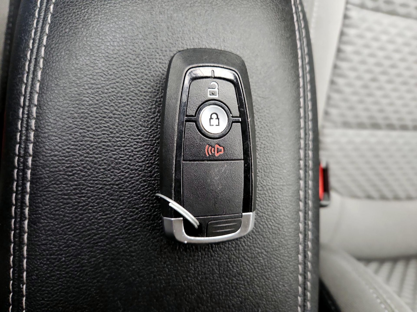 2020 Ford Escape SE - Photo 24