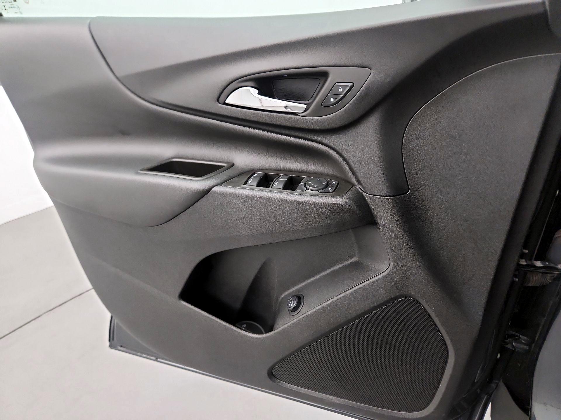 Thumbnail: 2023 Chevrolet Equinox - 12