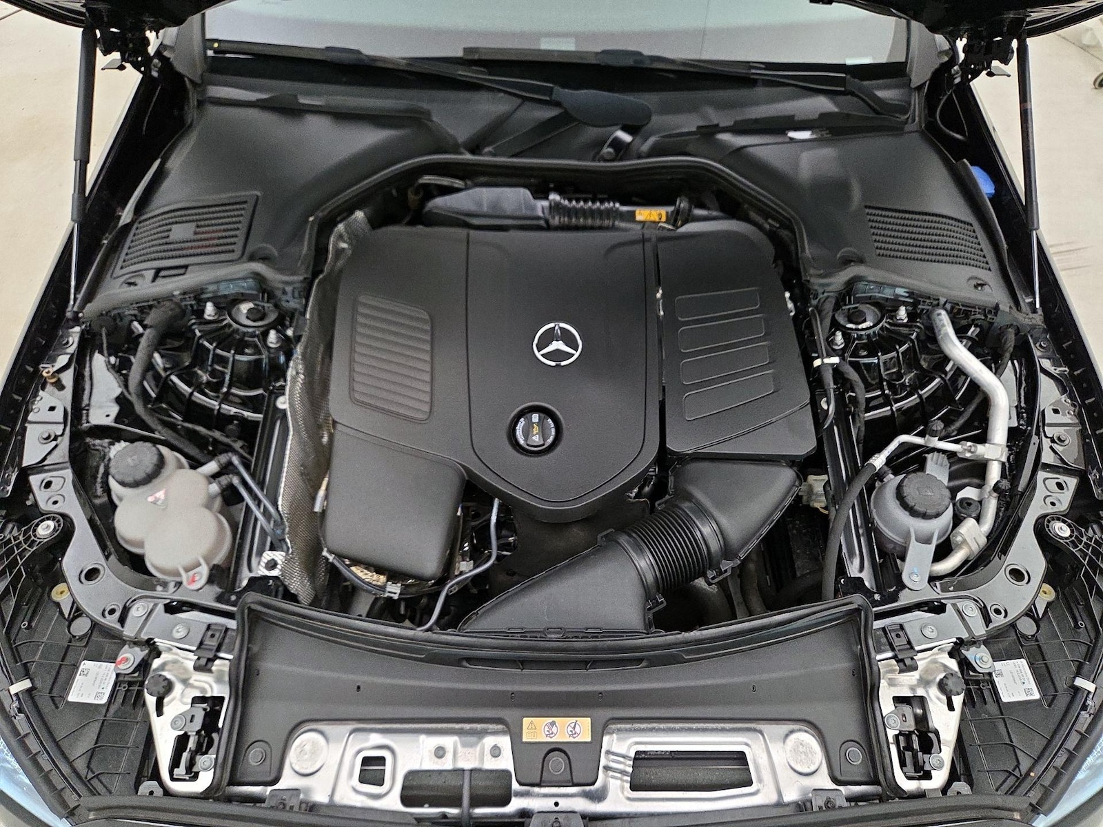 2023 Mercedes-Benz C-Class Sedan C 300 - Photo 23