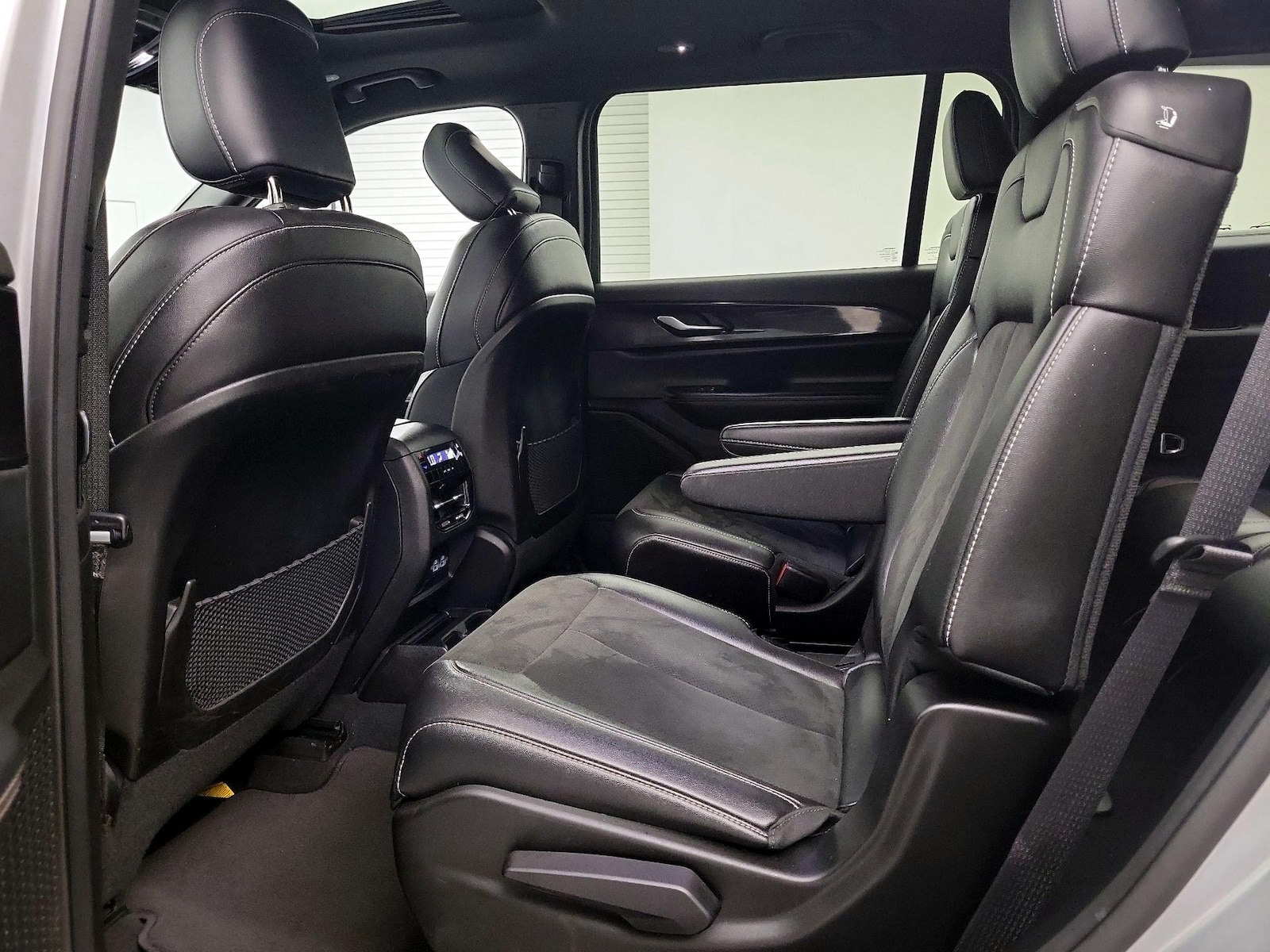 2023 Jeep Grand Cherokee L Altitude - Photo 19
